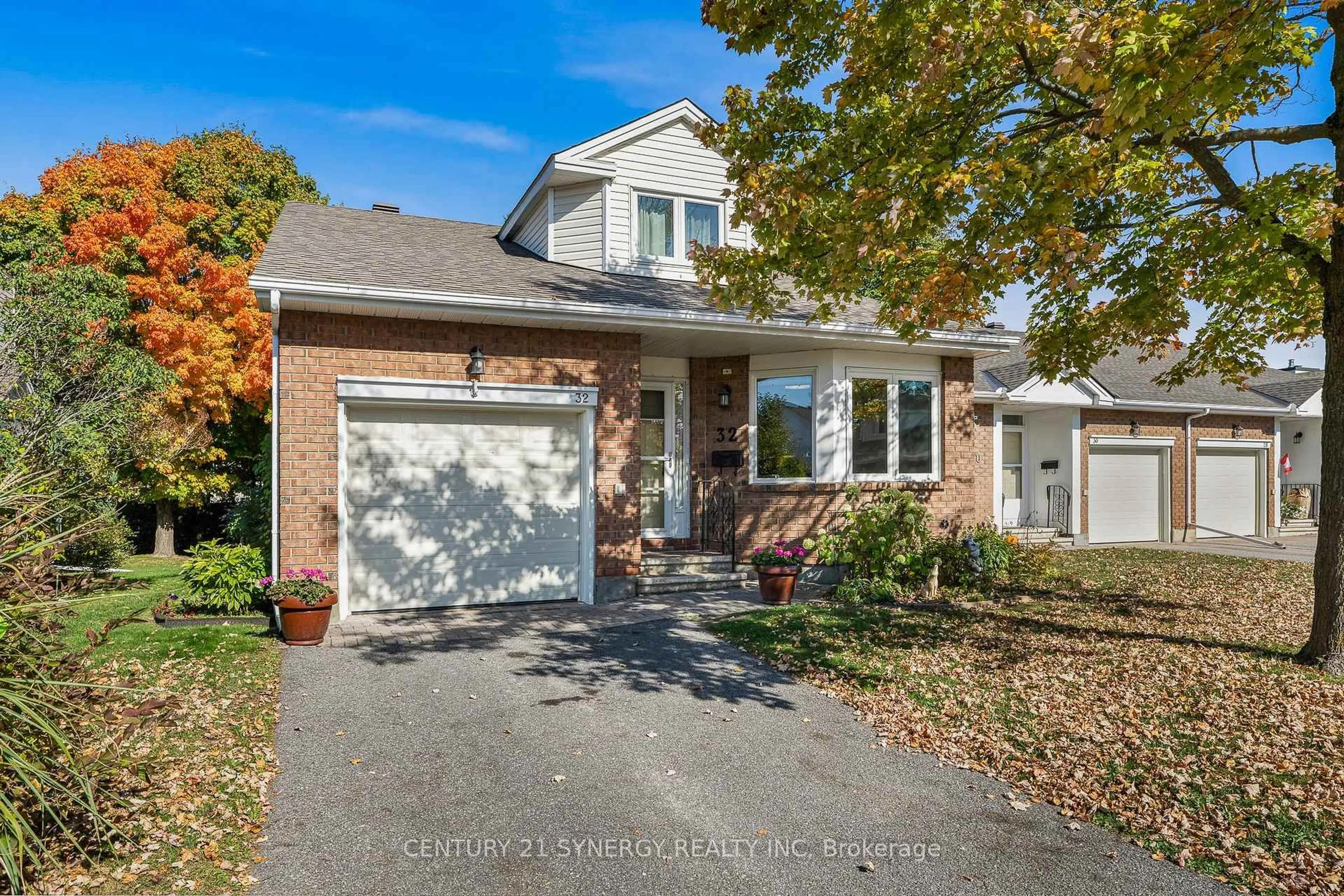 Home with brick exterior material, street for 32 Innesbrook Crt #16, Ottawa Ontario K2S 1C7