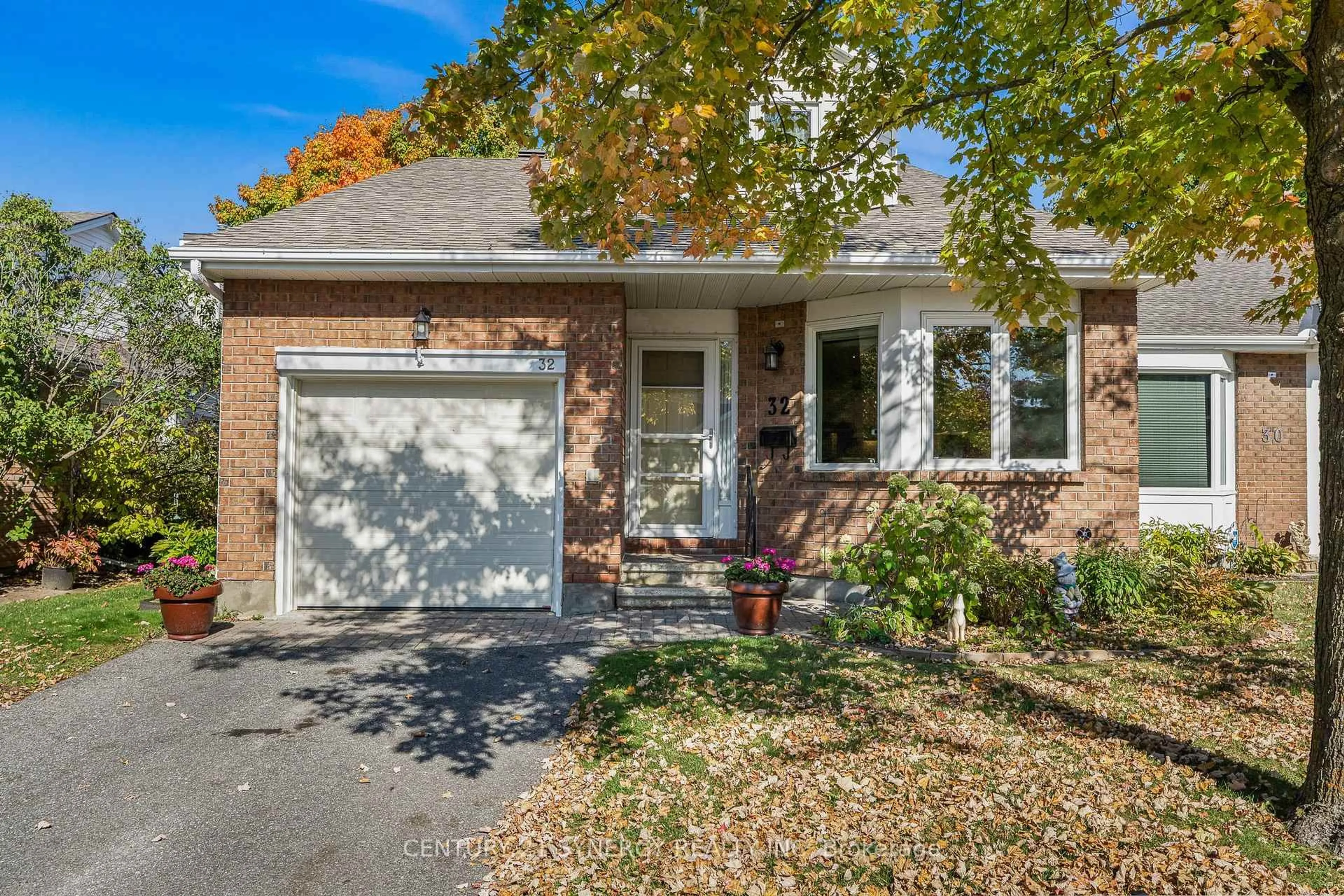 Home with brick exterior material, street for 32 Innesbrook Crt #16, Ottawa Ontario K2S 1C7