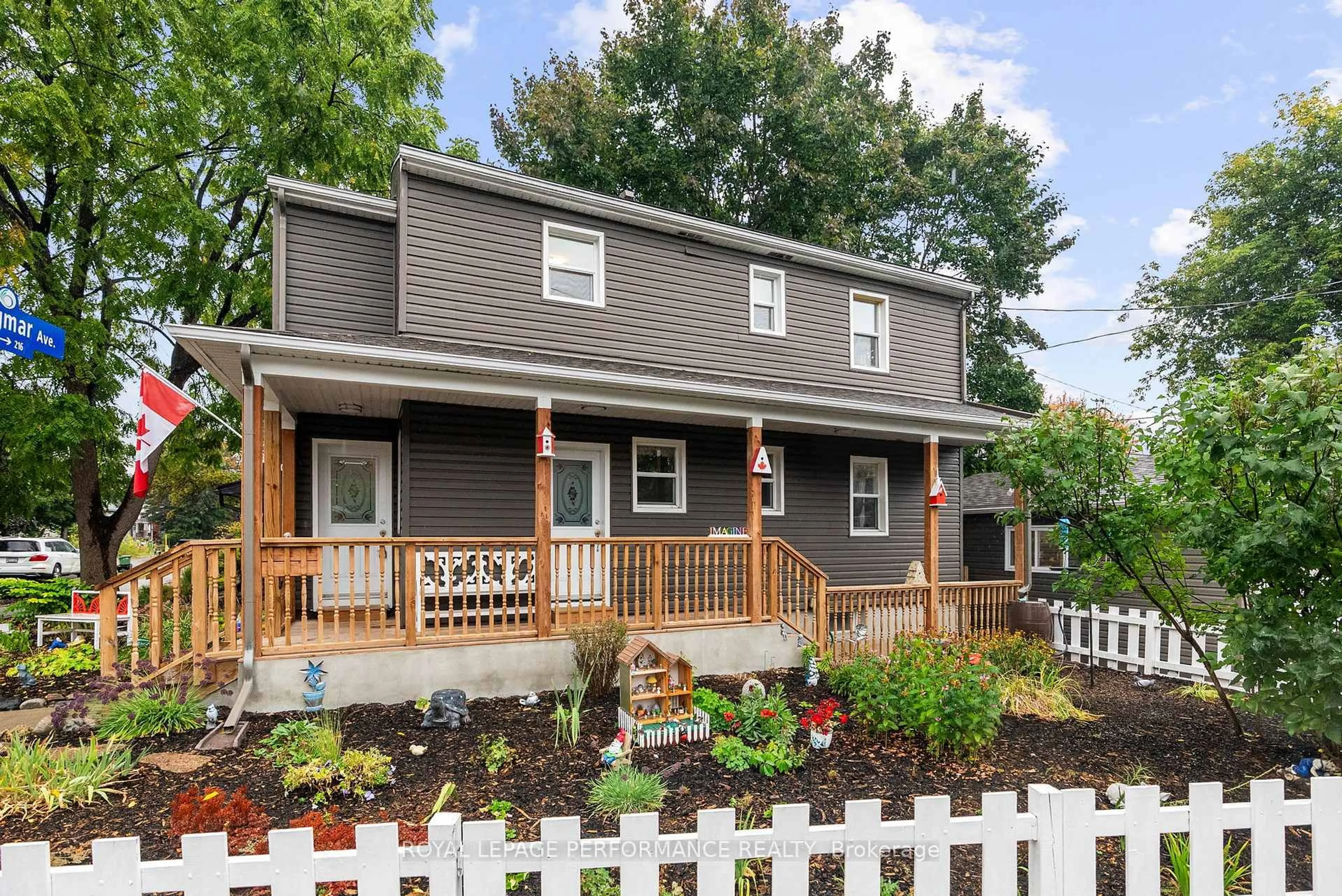 Home with vinyl exterior material, street for 72 Dagmar Ave, Ottawa Ontario K1L 5T4