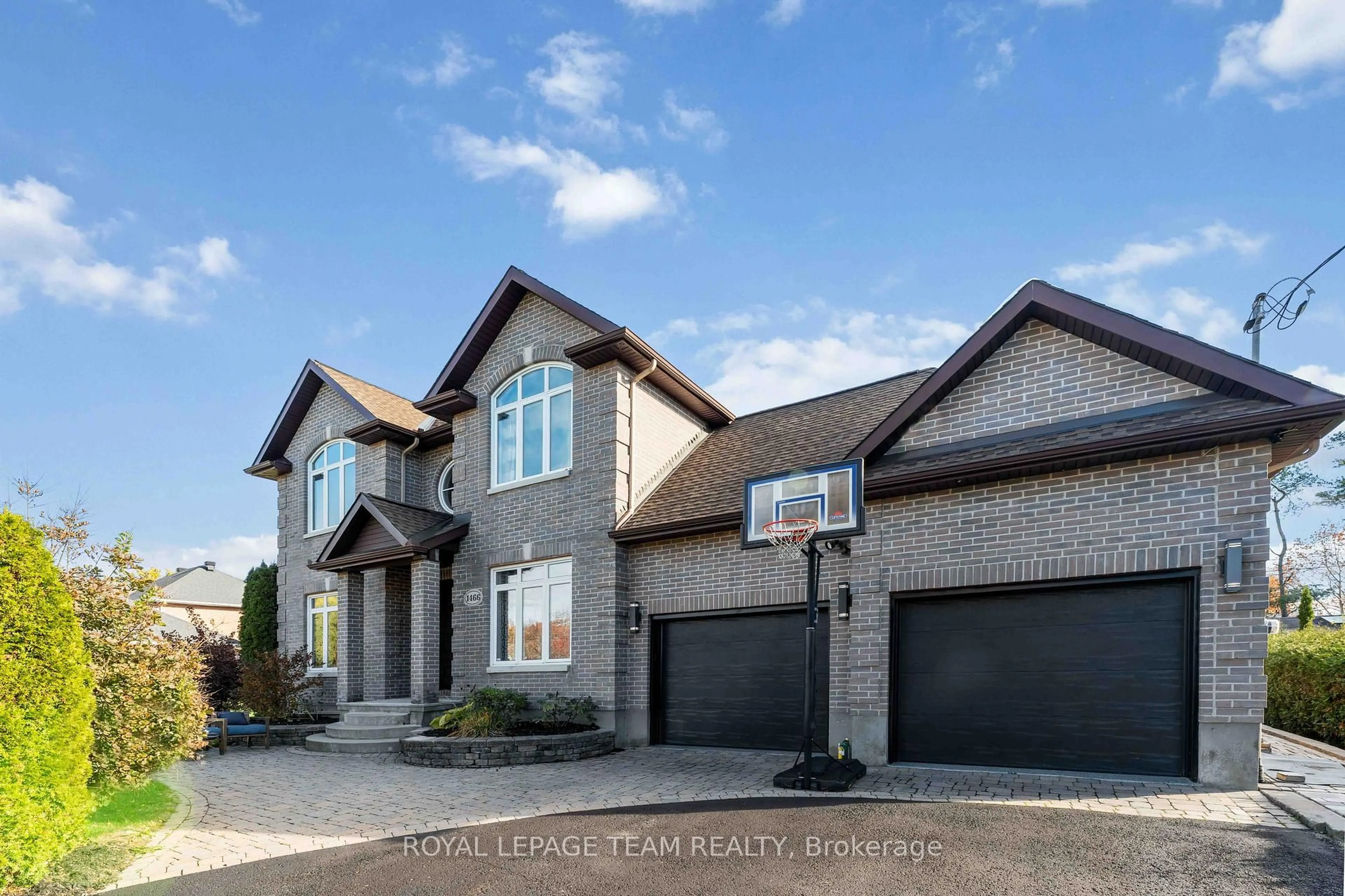 Home with brick exterior material, street for 1466 Rhea Pl, Ottawa Ontario K1V 1H1