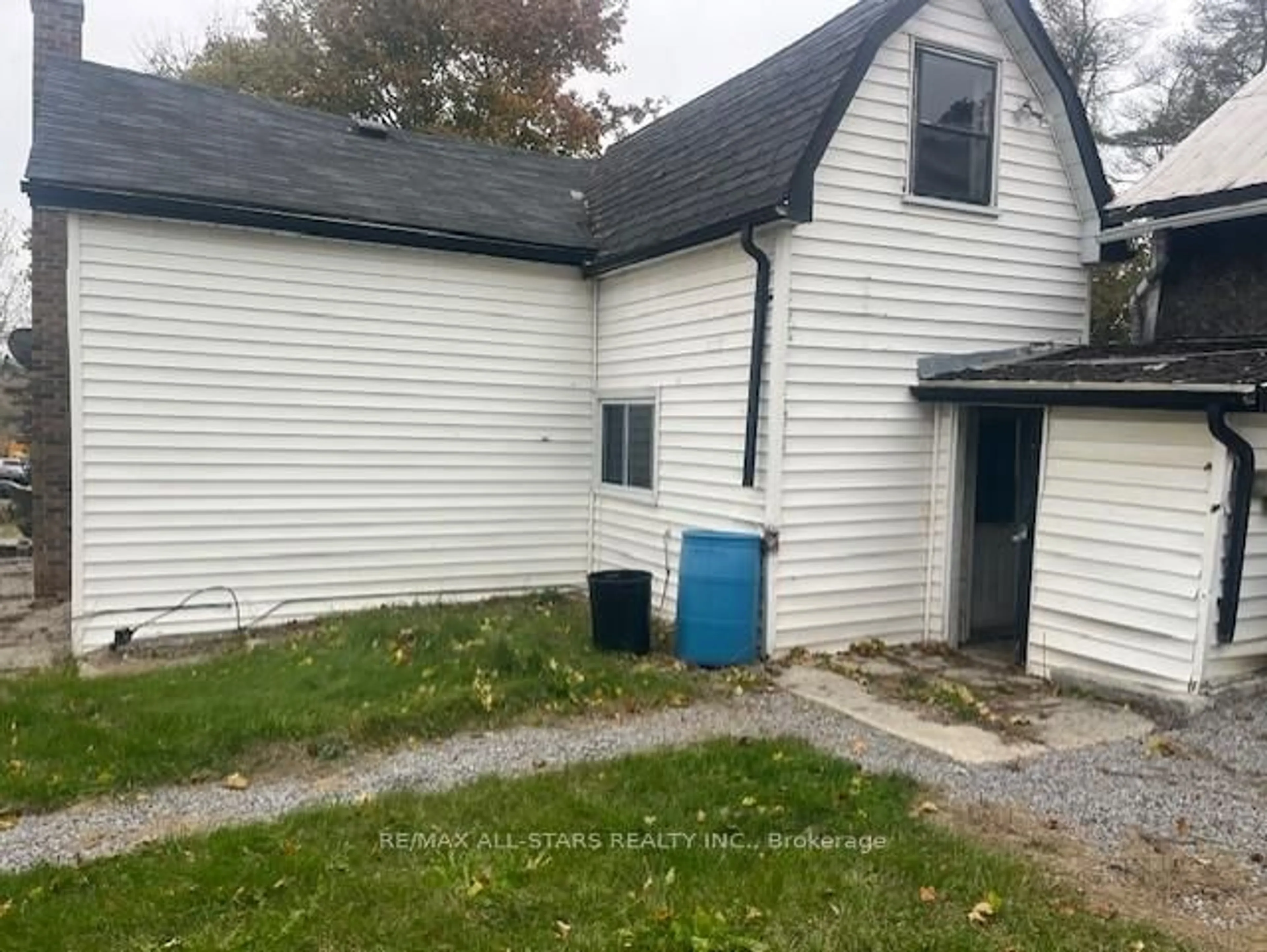 Unknown for 1415 County 4 Rd, Douro-Dummer Ontario K0L 3A0