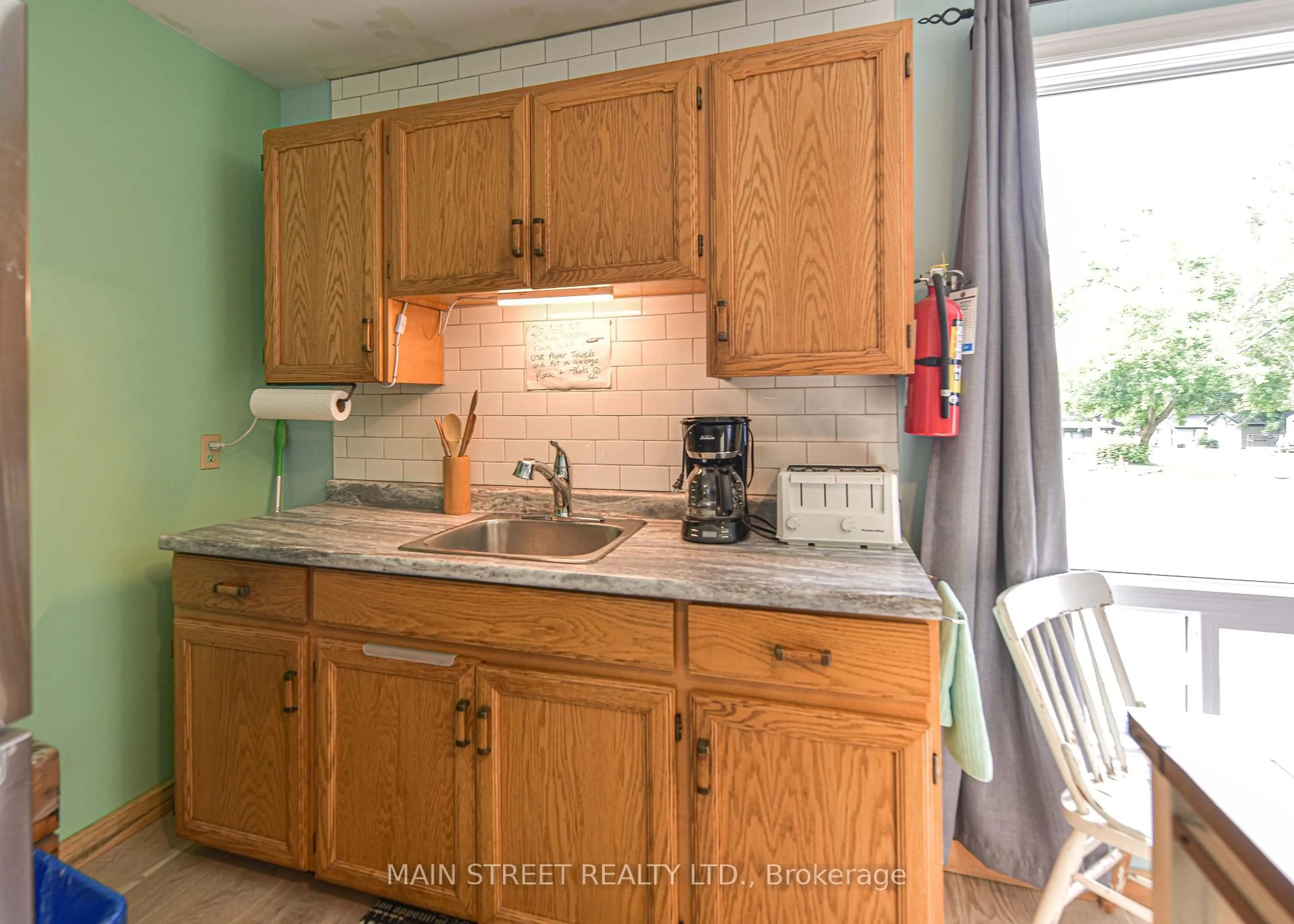 Standard kitchen, ceramic/tile floor for 230-232 Lake Dalrymple Rd #20, Kawartha Lakes Ontario L0K 1W0