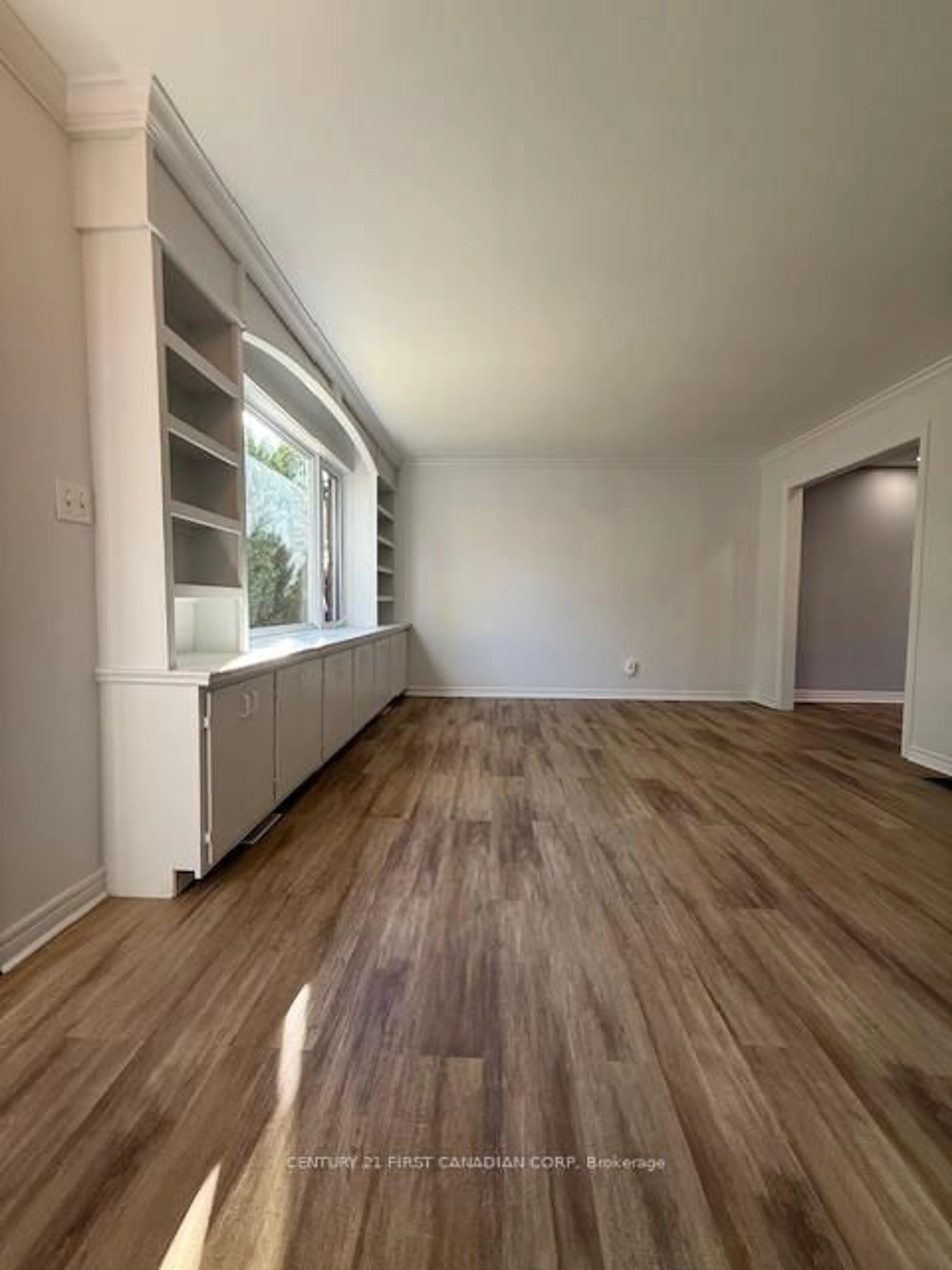 A pic of a room for 17 Vincent Cres, London South Ontario N6C 4X9