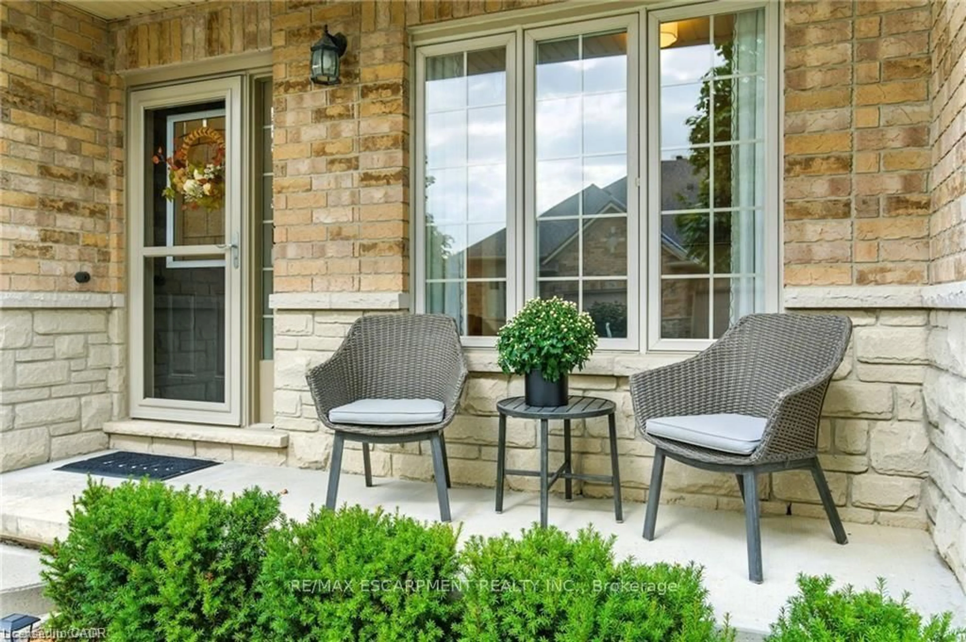 Patio, street for 310 Southbrook Dr #20, Hamilton Ontario L0R 1C0