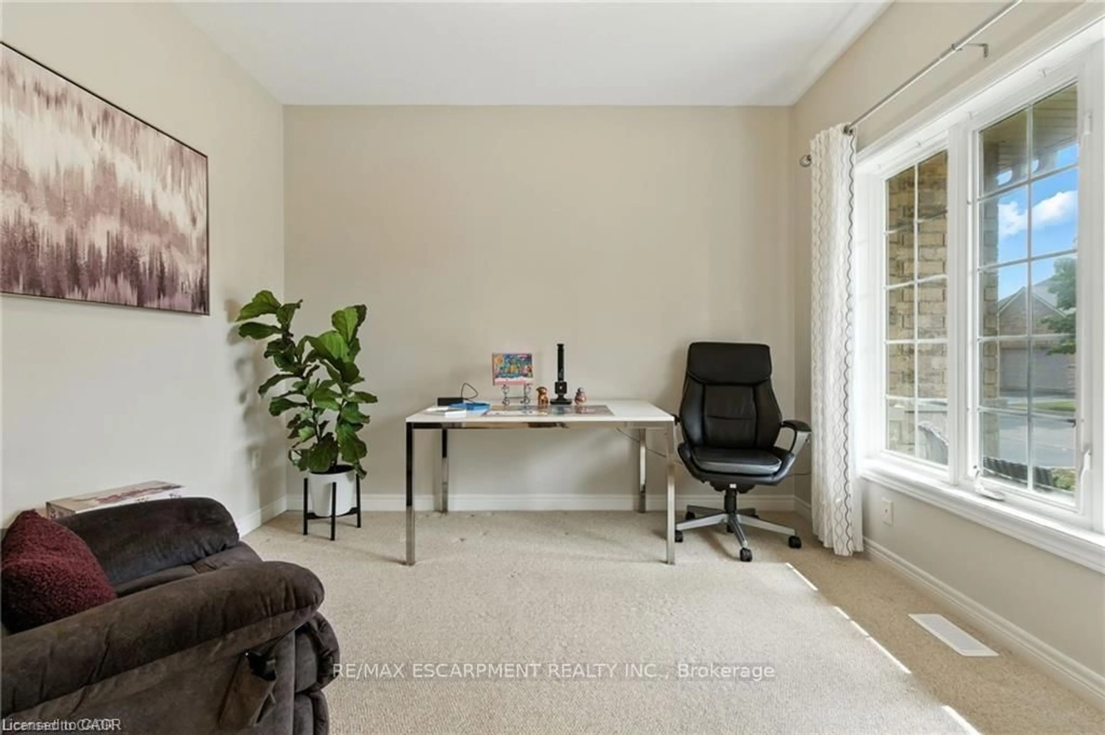 A pic of a room for 310 Southbrook Dr #20, Hamilton Ontario L0R 1C0