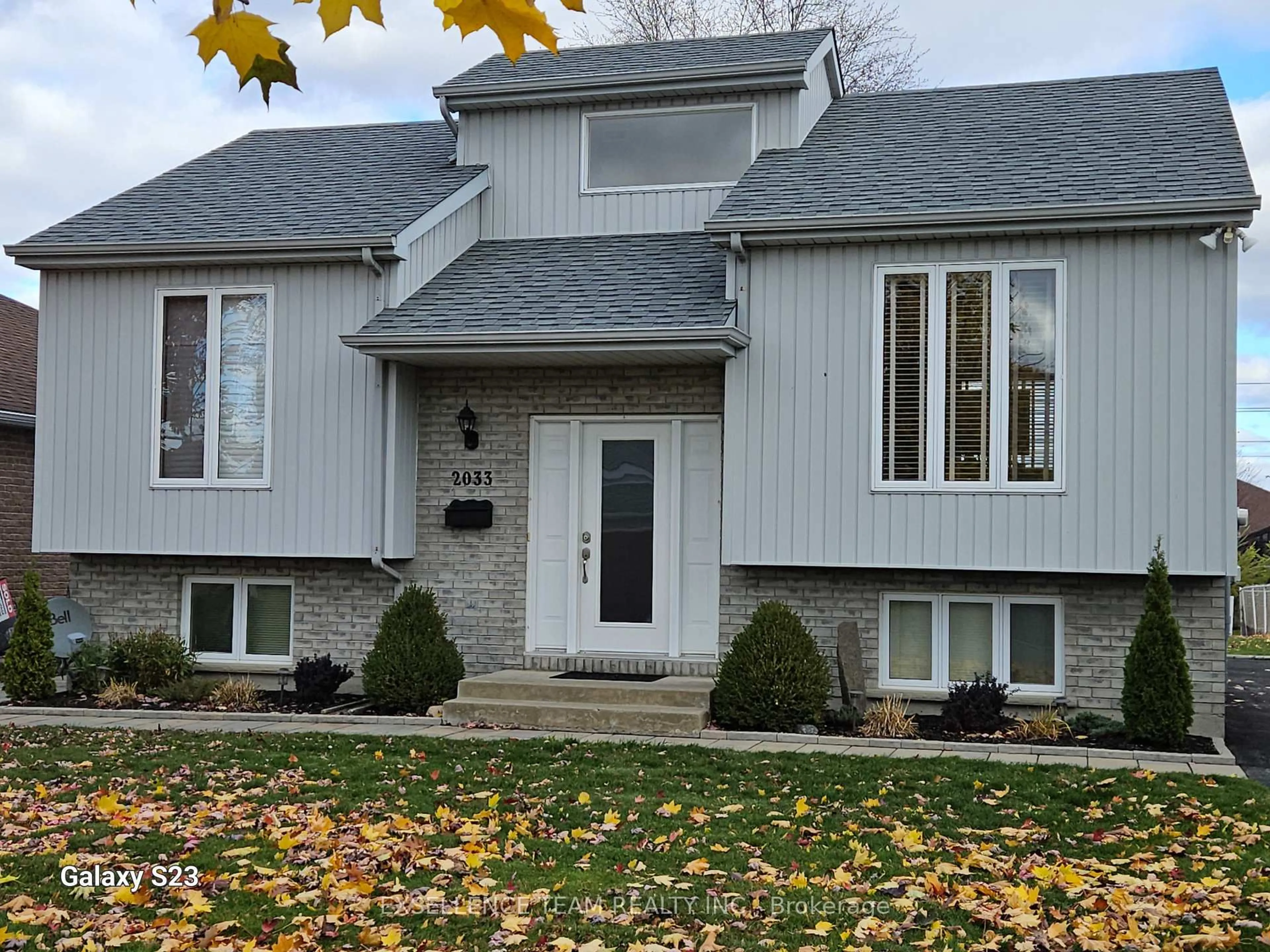 Home with vinyl exterior material, street for 2033 Concorde Ave, Cornwall Ontario K6H 6M3