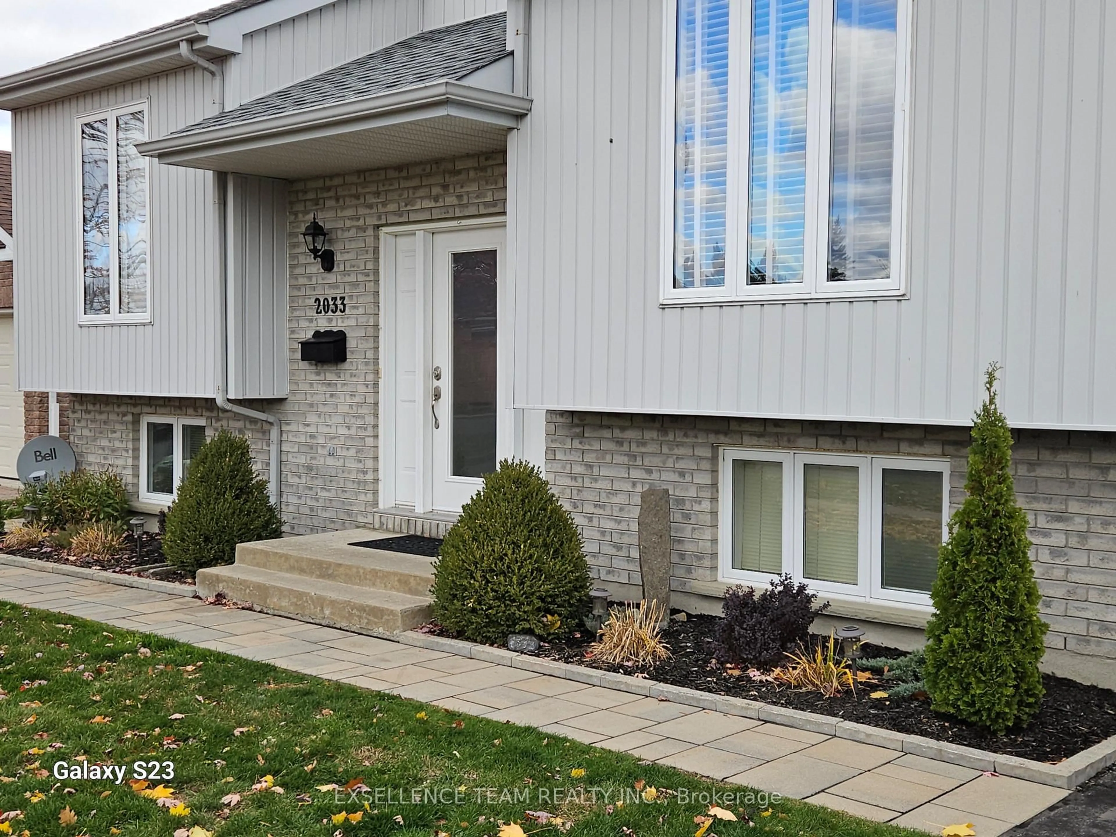 Home with vinyl exterior material, street for 2033 Concorde Ave, Cornwall Ontario K6H 6M3