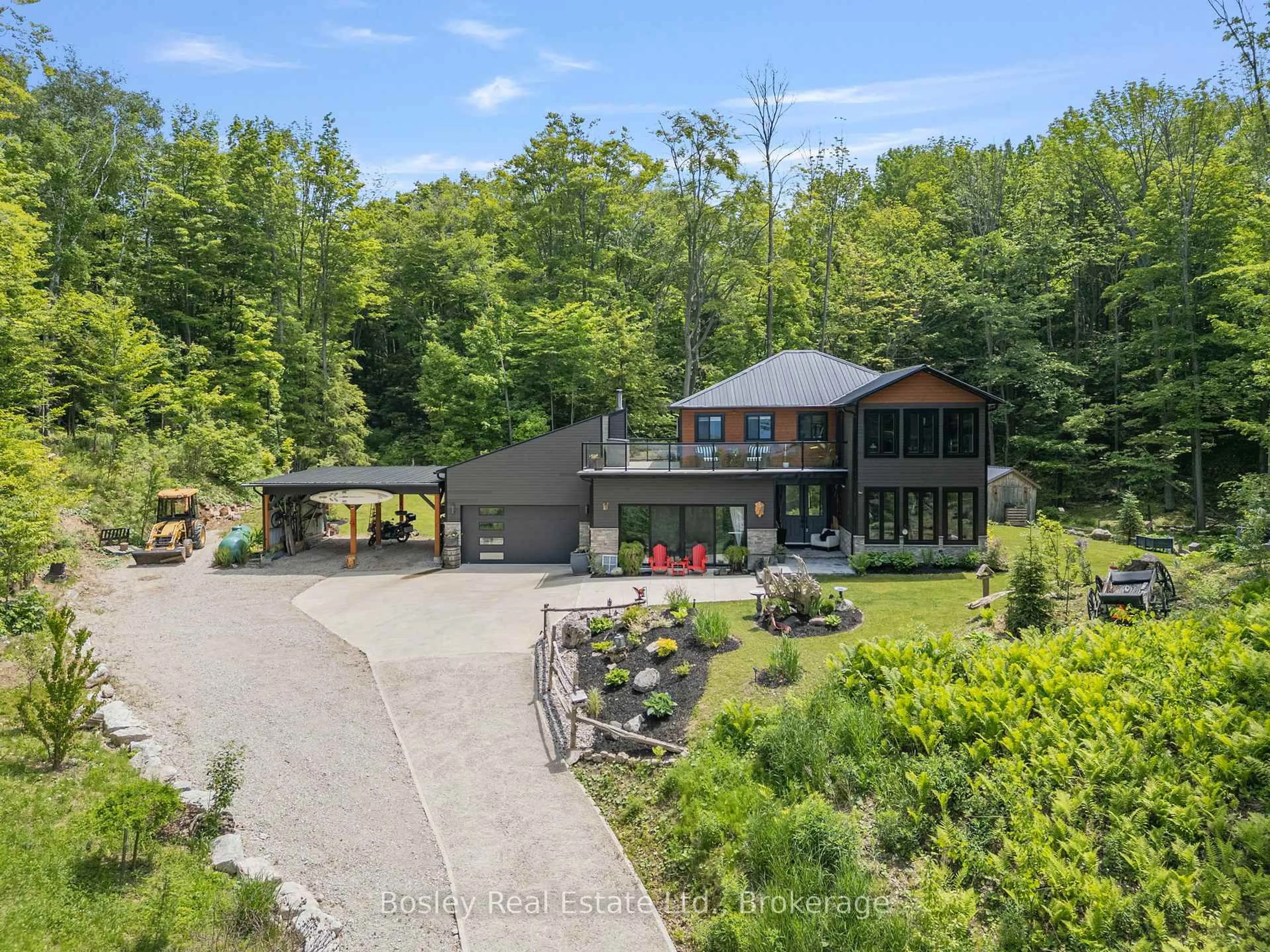 A pic from outside/outdoor area/front of a property/back of a property/a pic from drone, unknown for 350107 Bayshore Rd, Meaford Ontario N0H 1B0