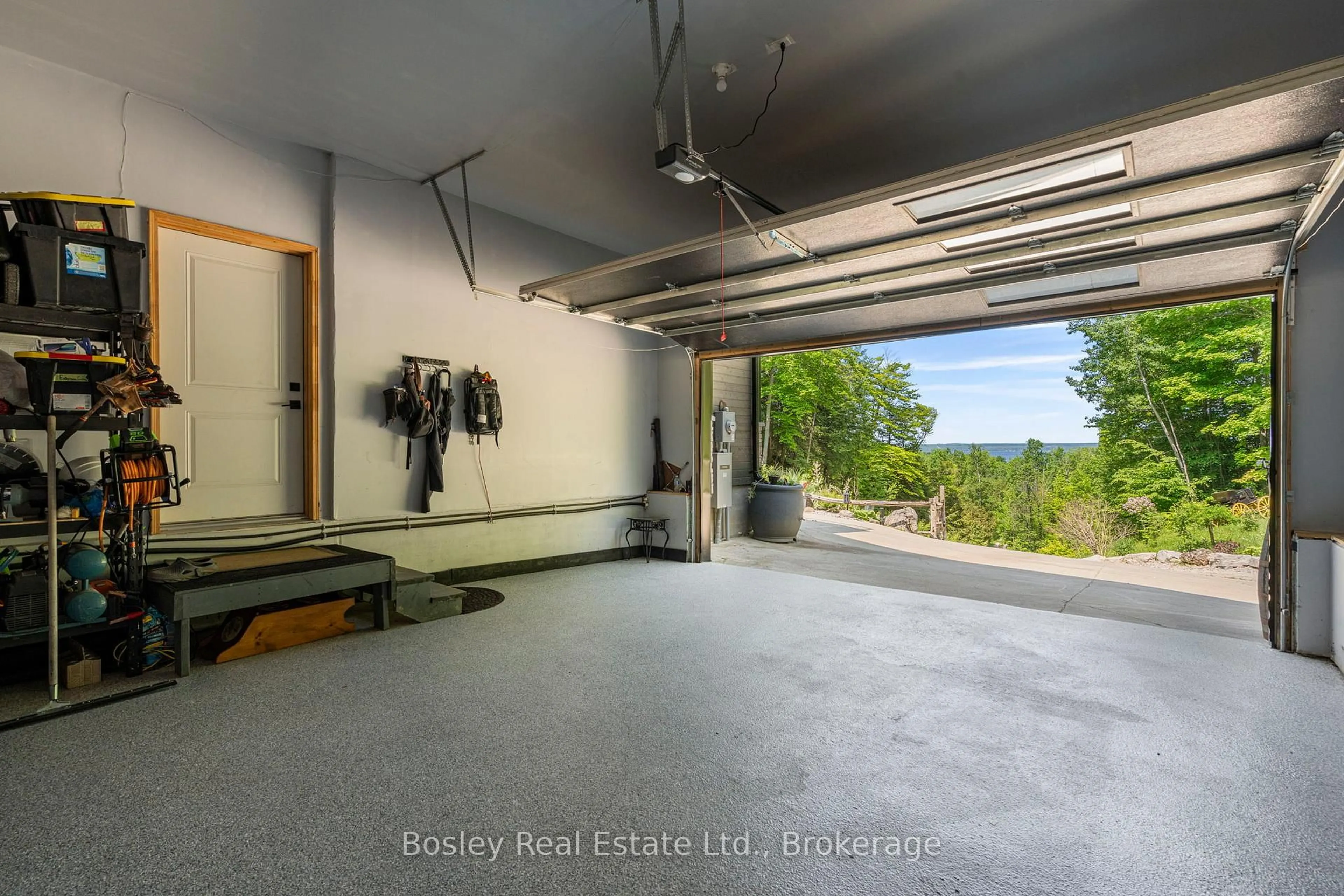 Indoor garage for 350107 Bayshore Rd, Meaford Ontario N0H 1B0