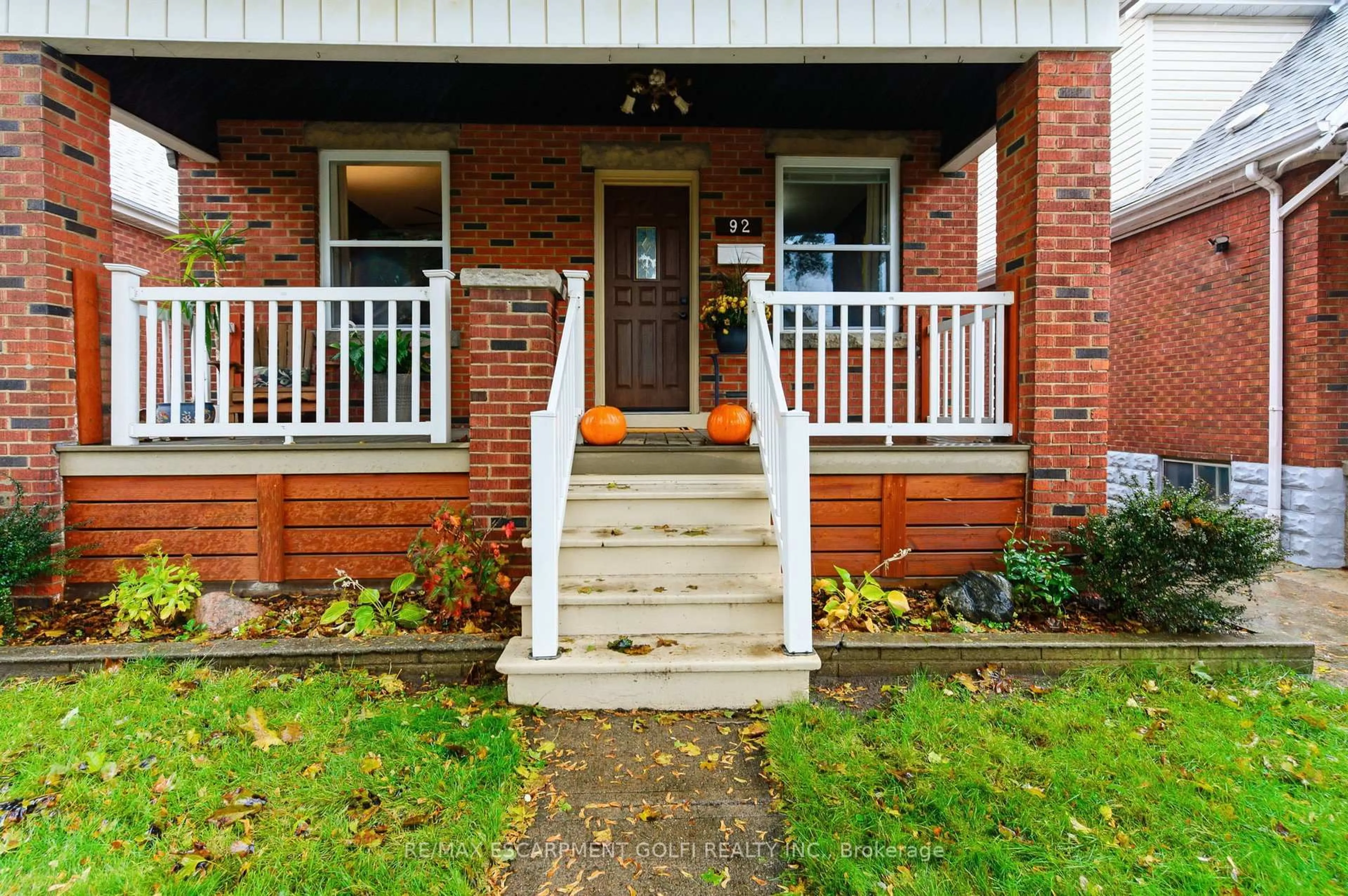 Home with brick exterior material, street for 92 Huxley Ave, Hamilton Ontario L8K 2P8