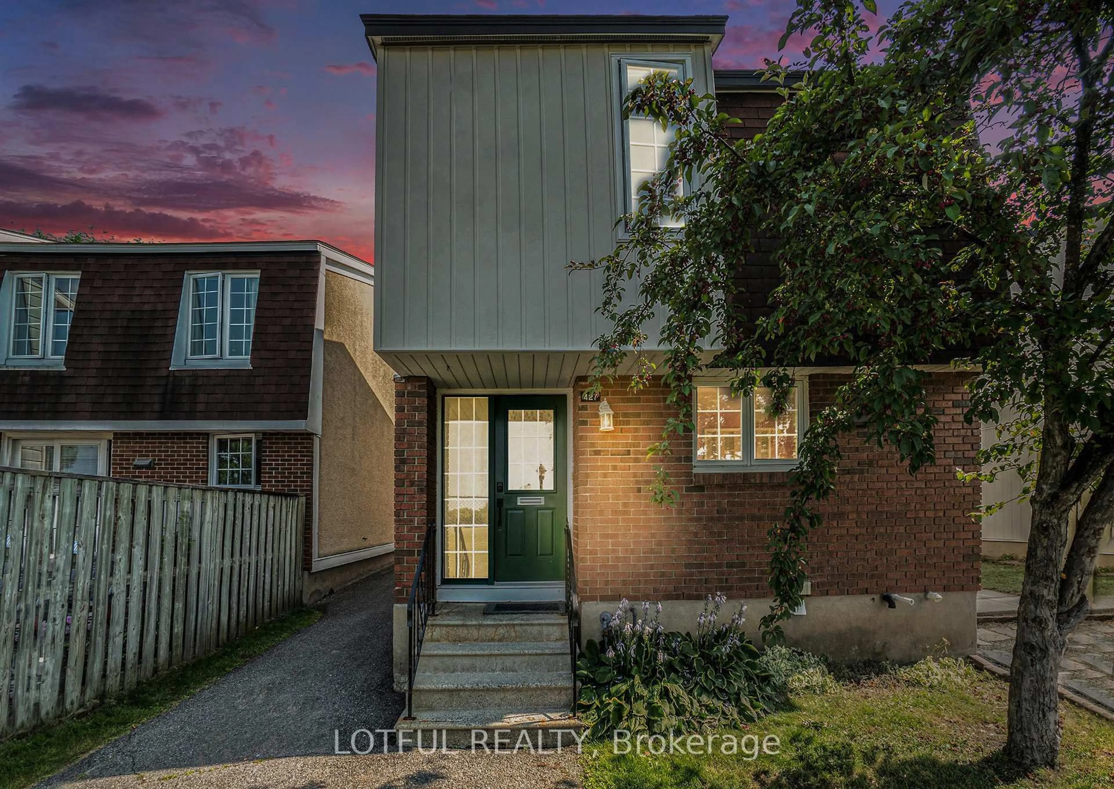 Home with brick exterior material, street for 427 Kintyre Private, Ottawa Ontario K2C 3M9