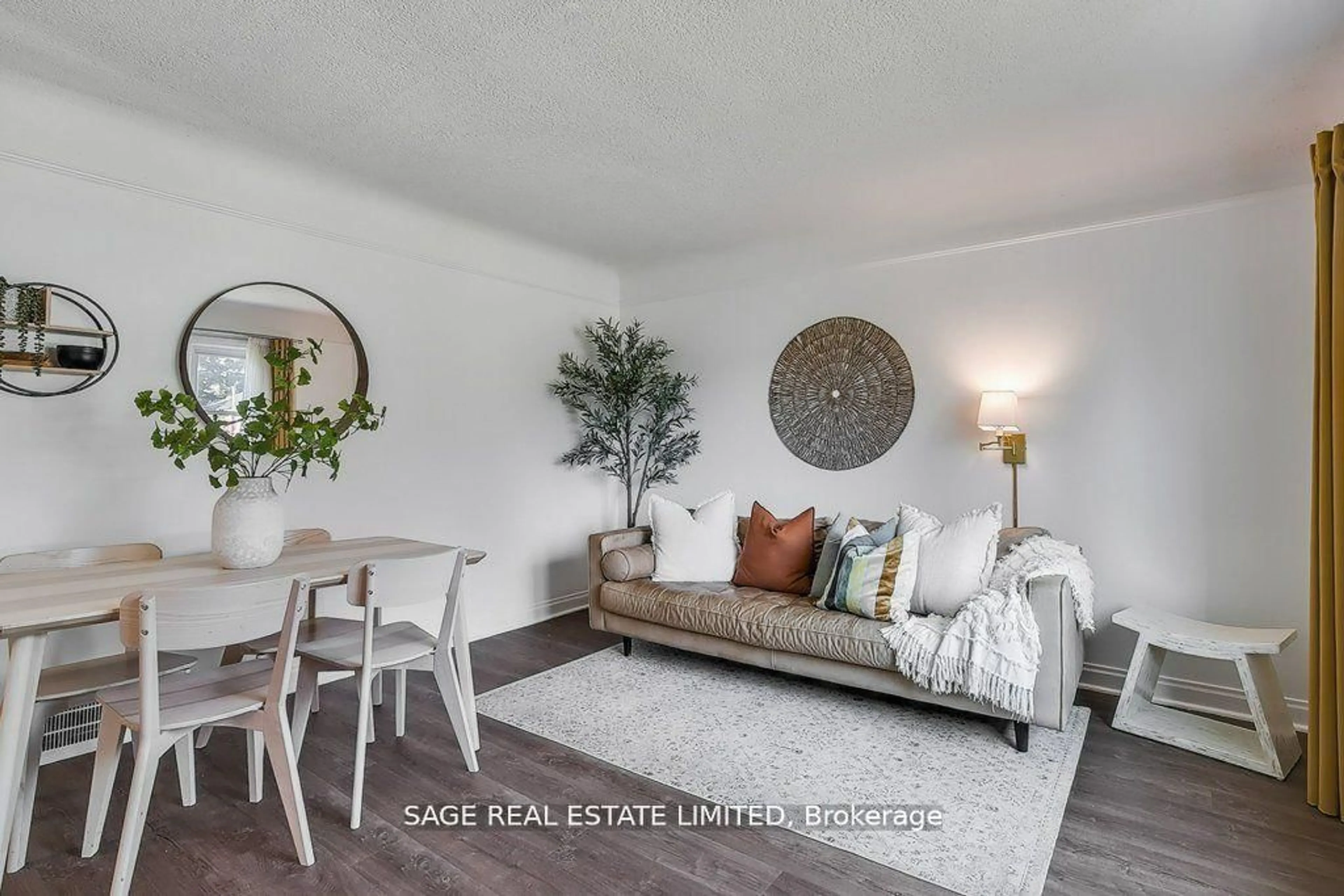 Living room with furniture, wood/laminate floor for 209 Bedford Rd, Kitchener Ontario N2G 3A5