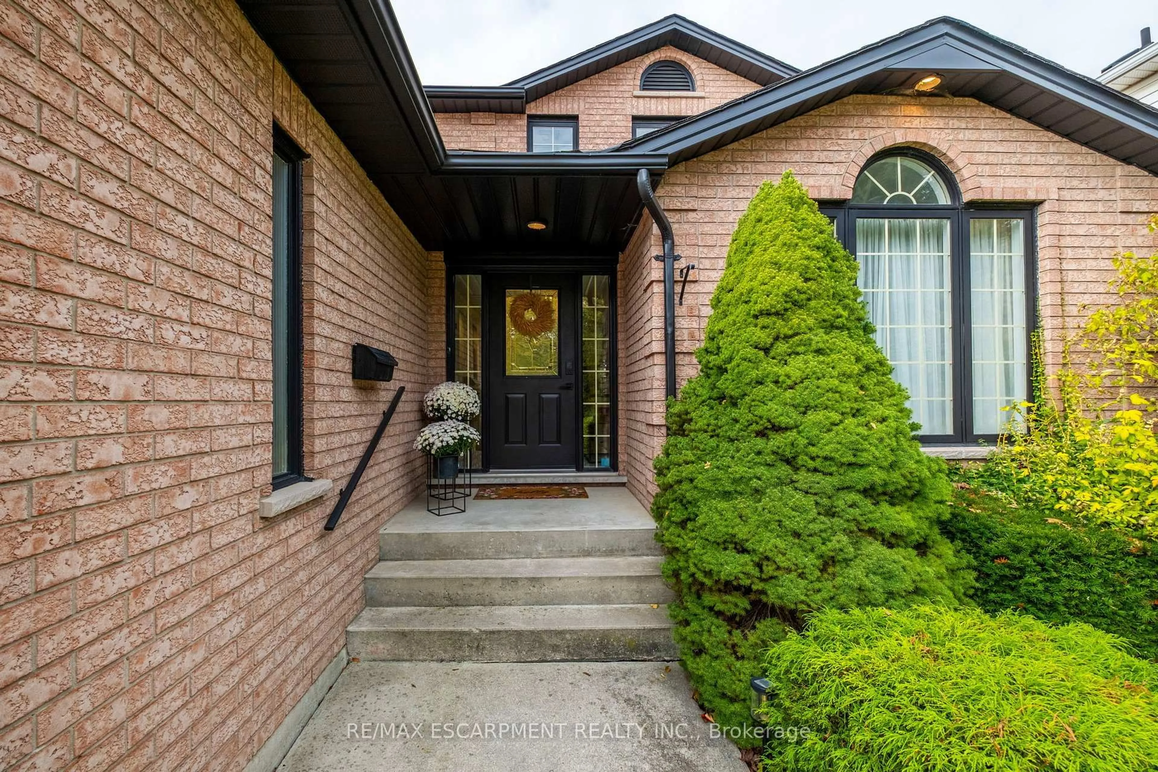 Home with brick exterior material, street for 95 Gatestone Dr, Hamilton Ontario L8J 2V1