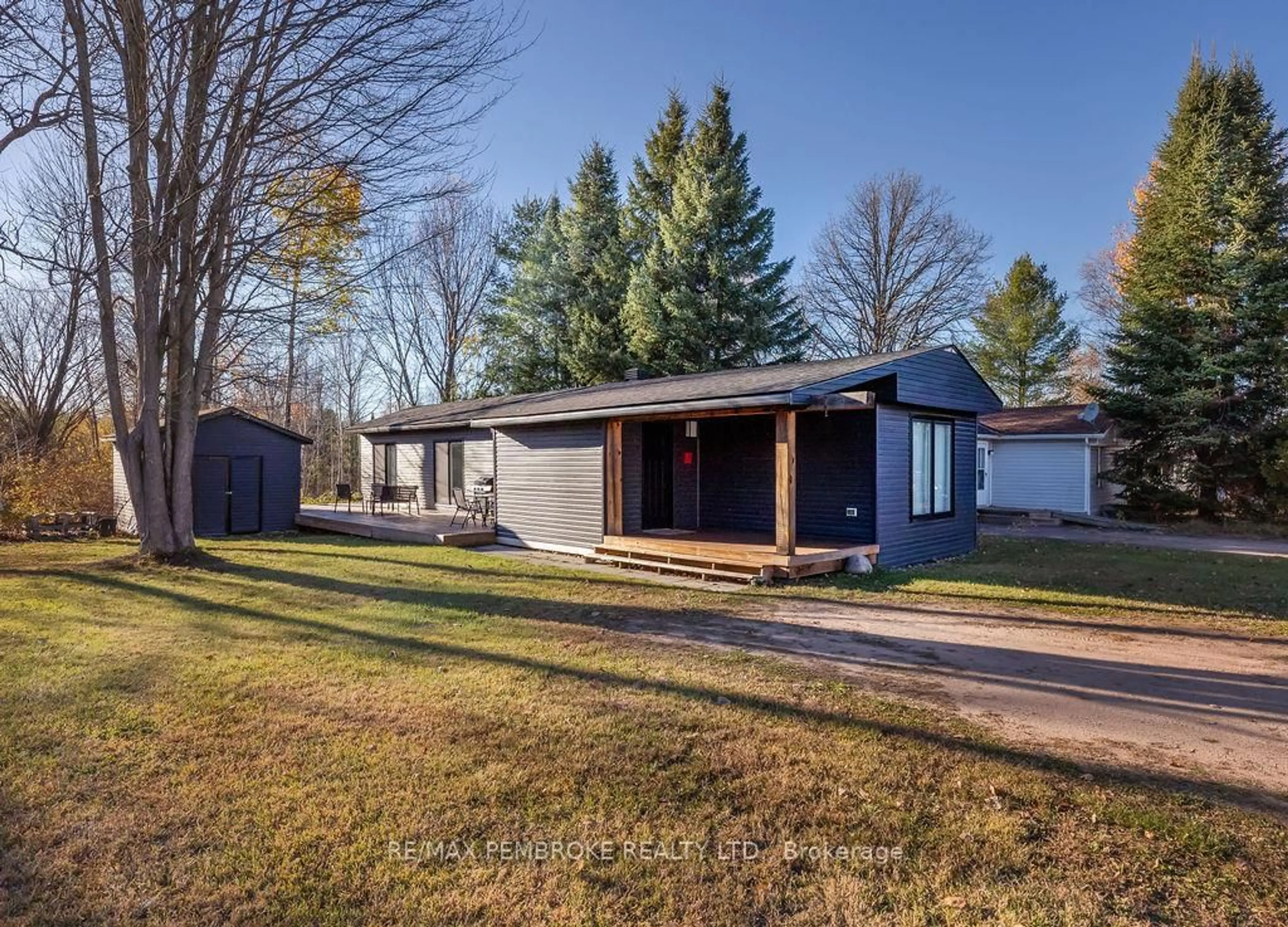 Unknown for 106 Pinehurst Estates, Petawawa Ontario K8H 2H2