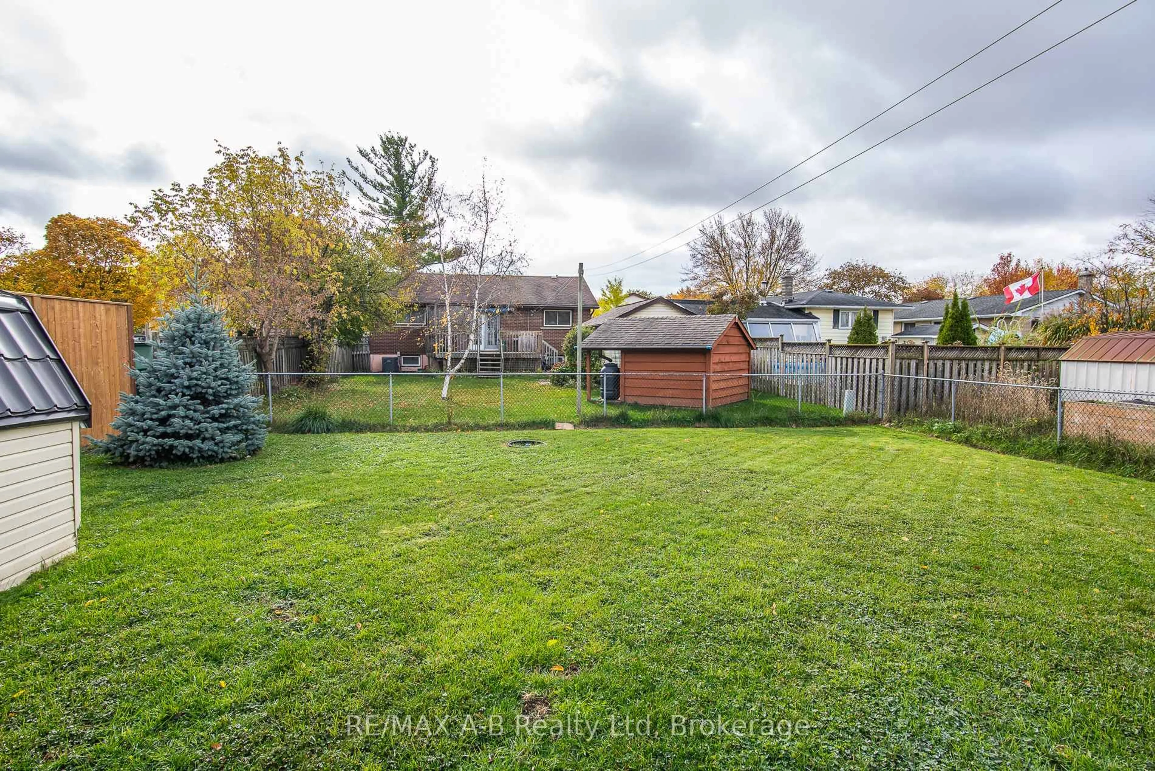 A pic from outside/outdoor area/front of a property/back of a property/a pic from drone, street for 149 Norfolk St, Stratford Ontario N5A 3Y7