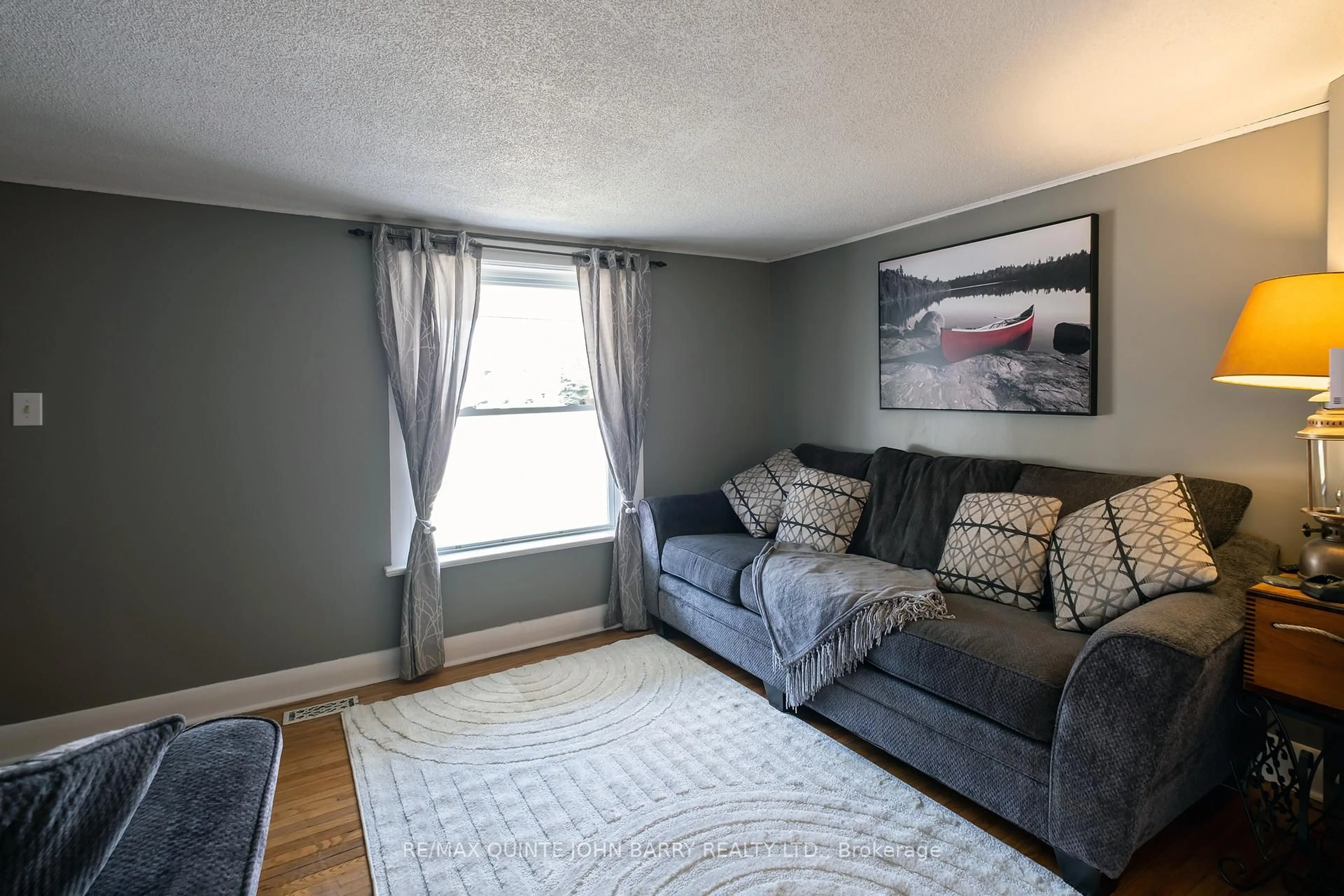 Living room with furniture, unknown for 17 James St, Quinte West Ontario K8V 2W8