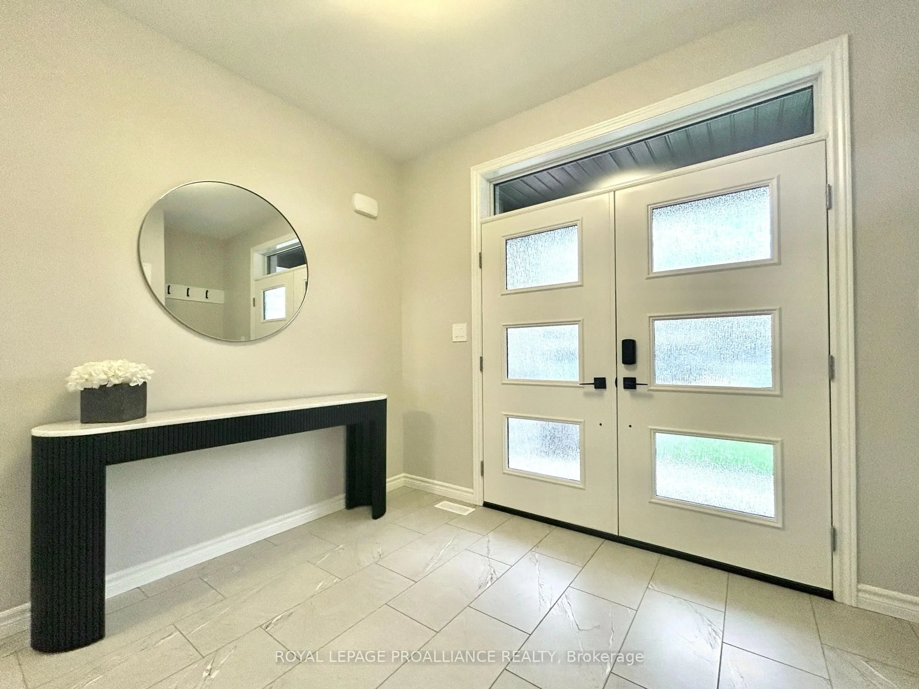 Indoor entryway for 16 Peace River St, Belleville Ontario K8N 0V6