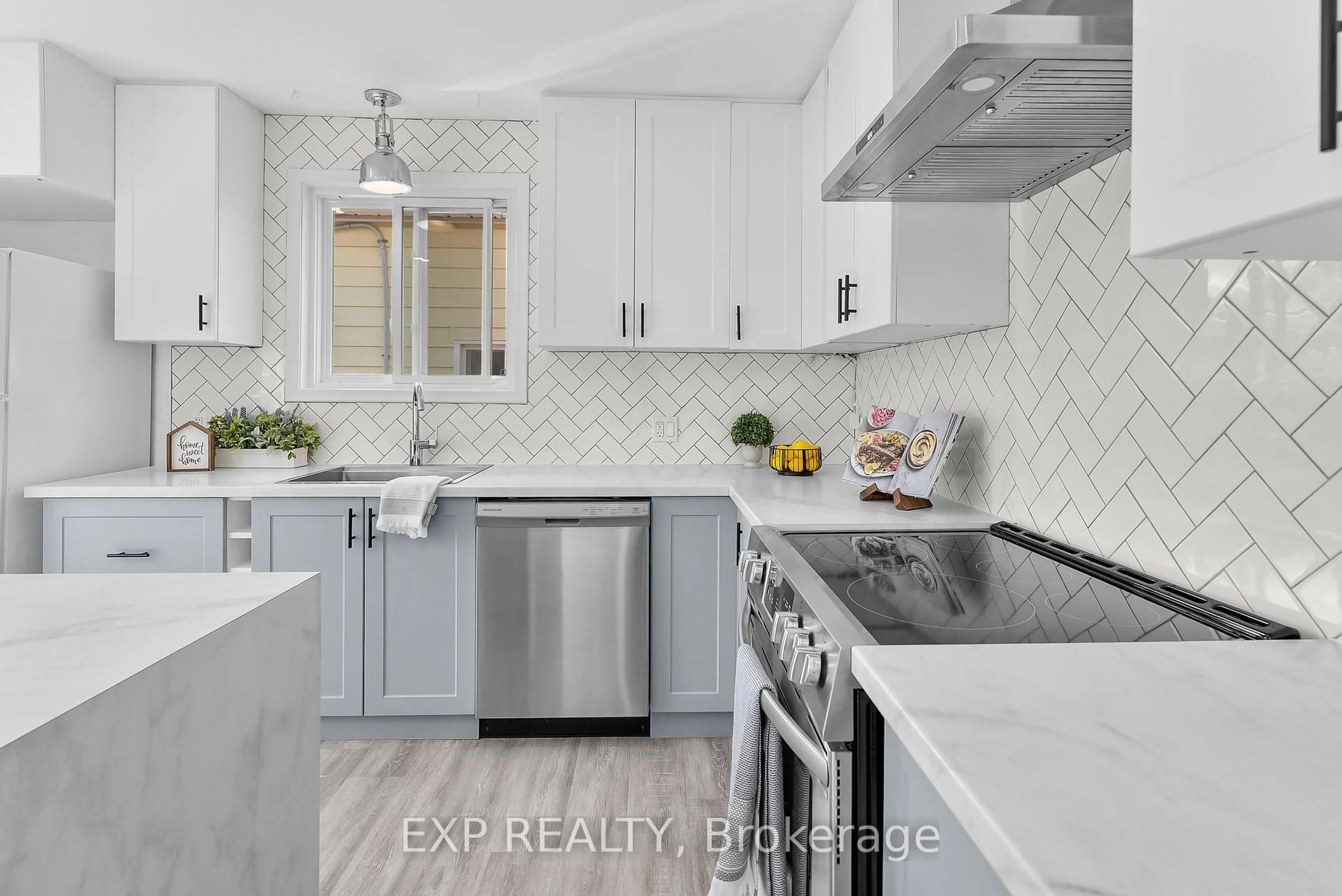 Contemporary kitchen, ceramic/tile floor for 19 Moote St, St. Catharines Ontario L2N 1B3