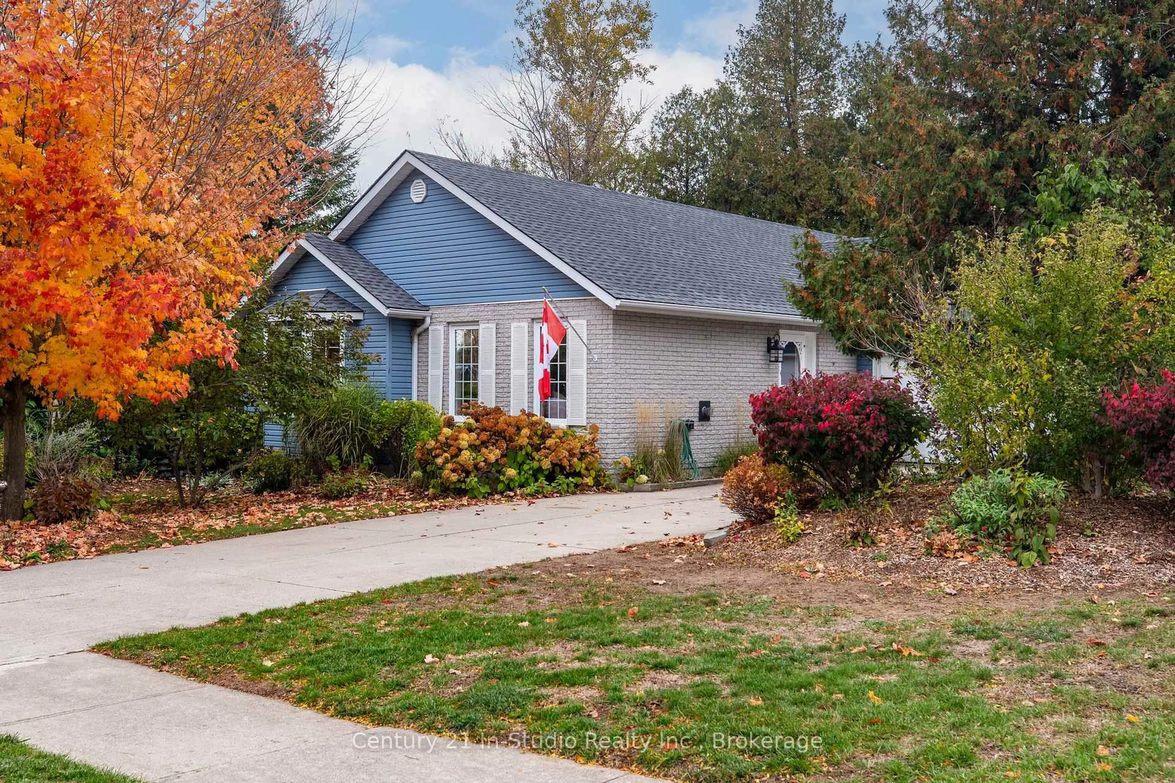 Home with vinyl exterior material, street for 244 Summerhill Rd, Saugeen Shores Ontario N0H 2L0