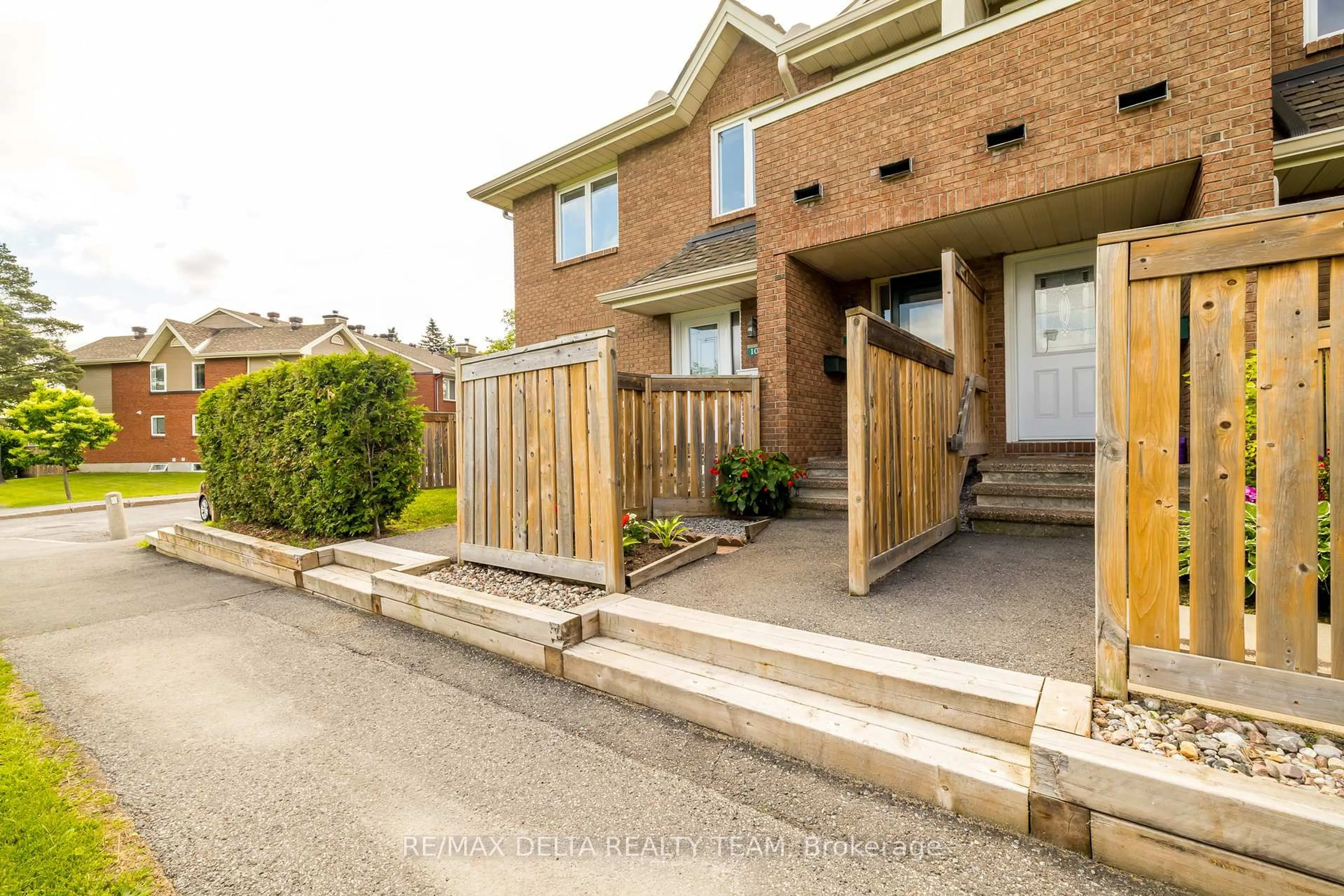 Home with brick exterior material, street for 1720 Marsala Cres #205, Orleans Ontario K4A 2G8