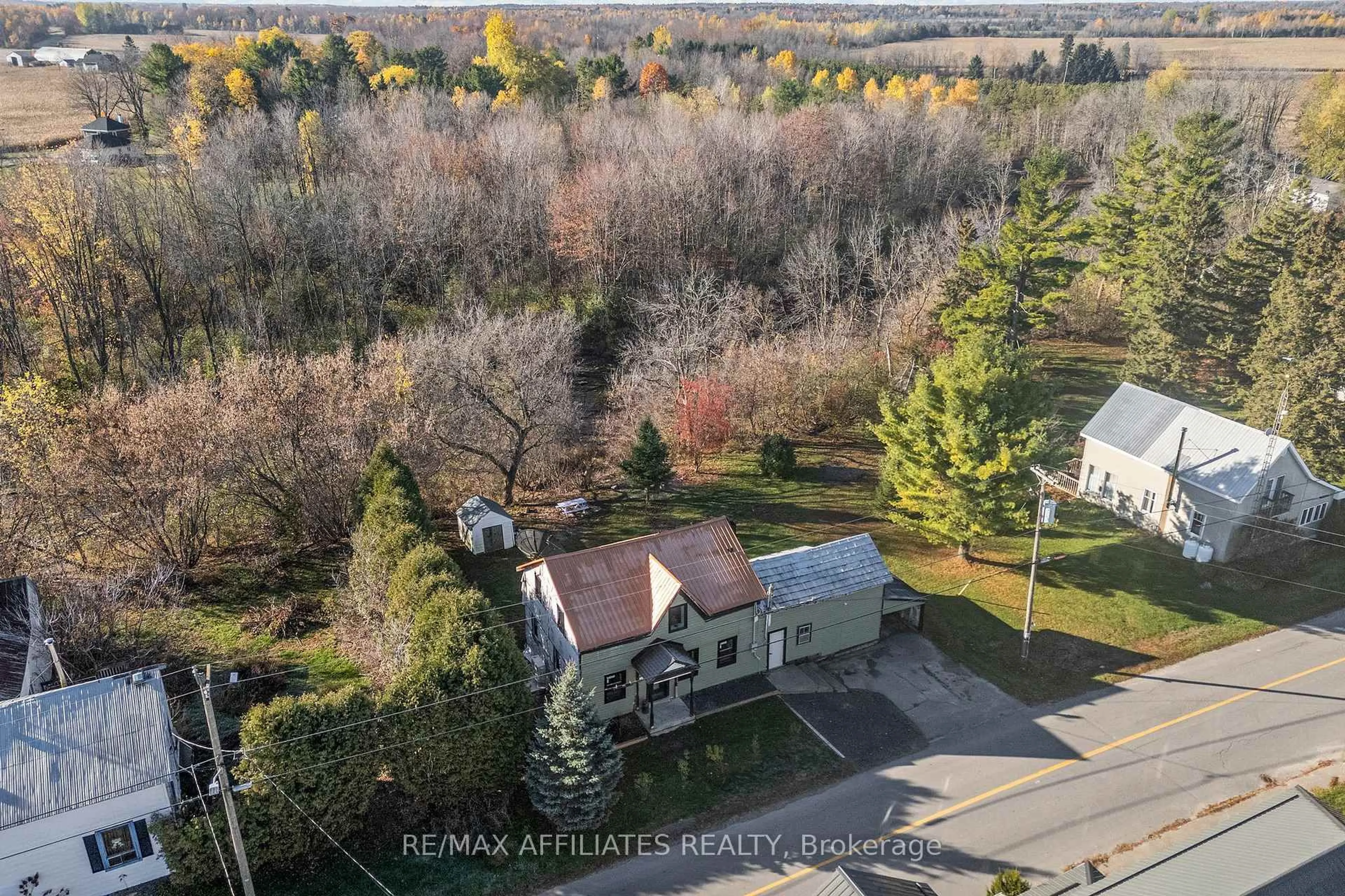 A pic from outside/outdoor area/front of a property/back of a property/a pic from drone, street for 1523 Ventnor Rd, Edwardsburgh/Cardinal Ontario K0E 1X0