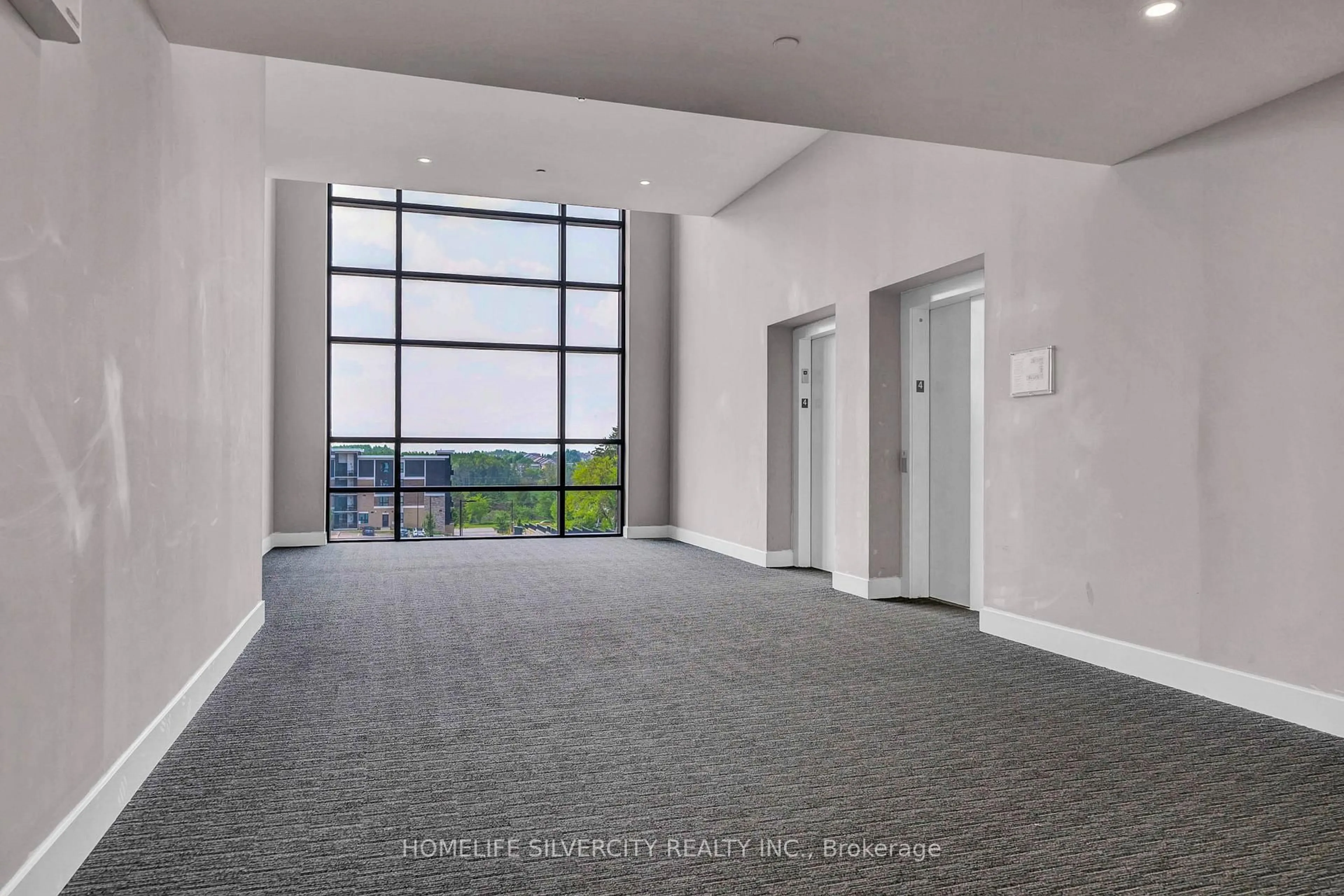 Indoor foyer for 1284 GORDON St #412, Guelph Ontario N1L 1H3