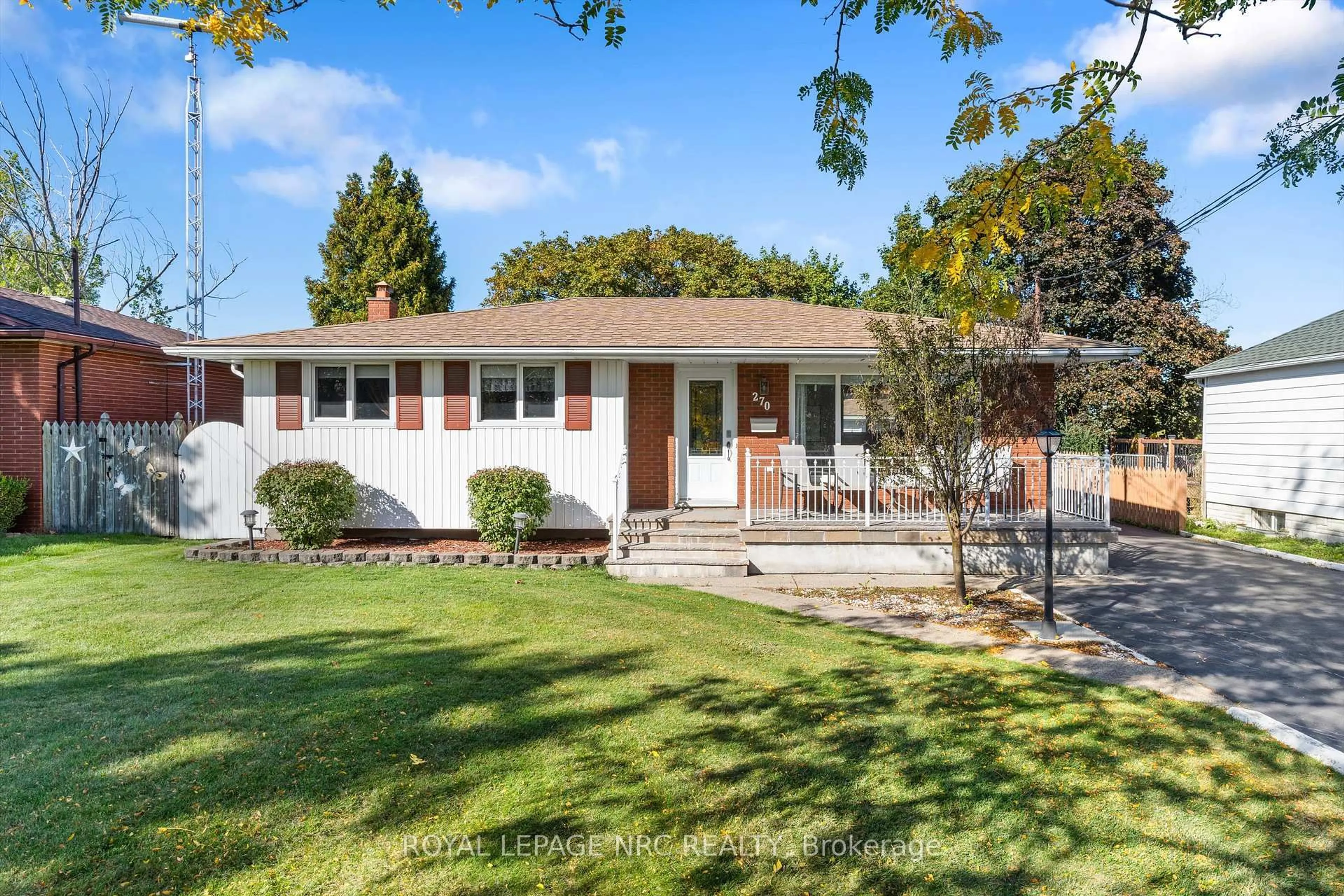 Home with brick exterior material, street for 270 St. Paul St, St. Catharines Ontario L2S 2E7