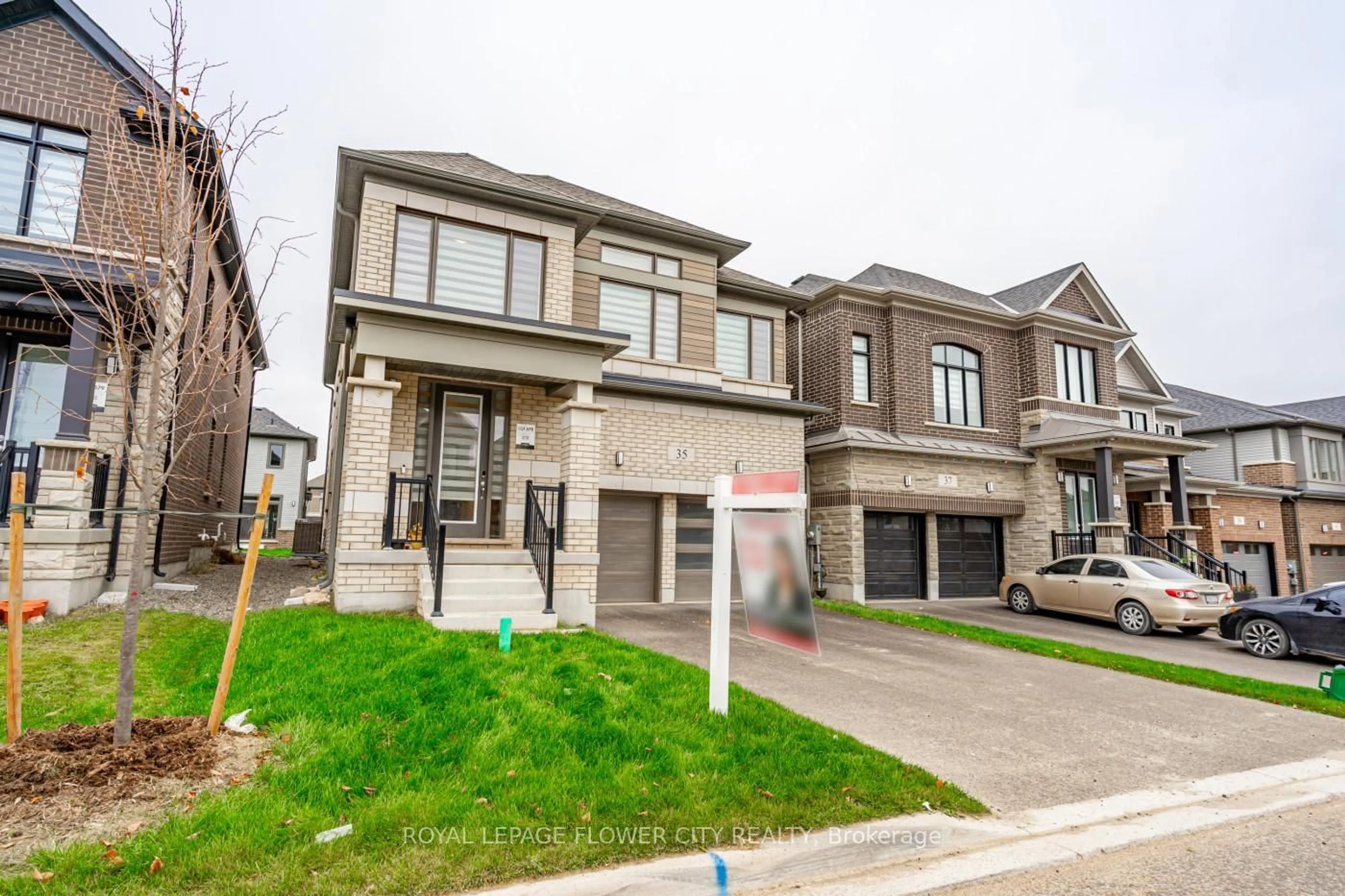 Home with brick exterior material, street for 35 player Dr, Erin Ontario N0B 1T0