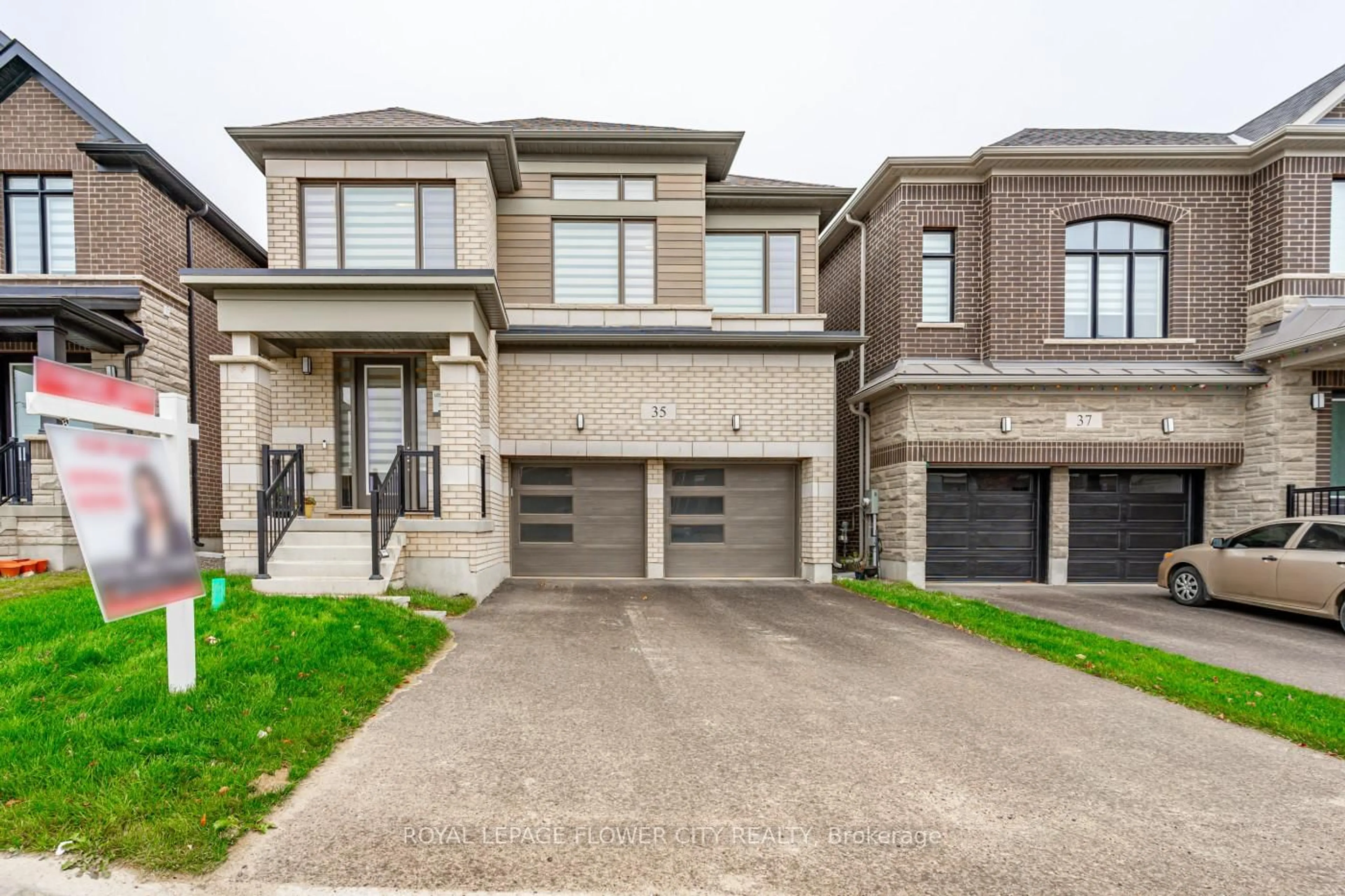 Home with brick exterior material, street for 35 player Dr, Erin Ontario N0B 1T0