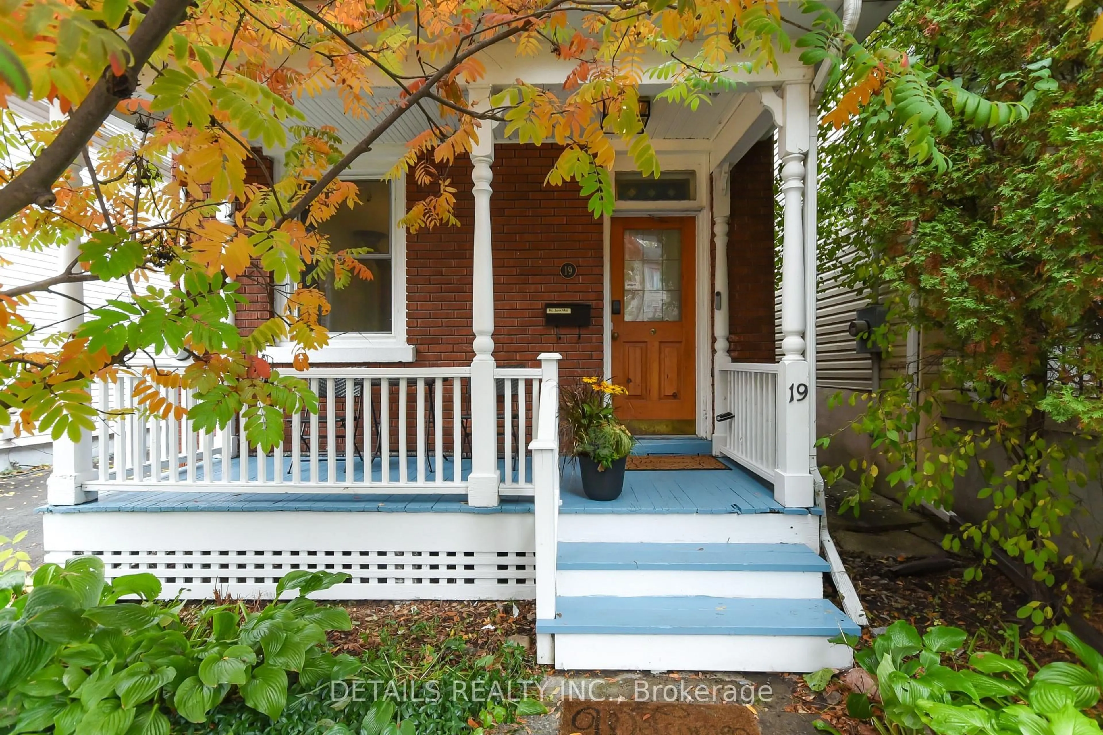 Unknown for 19 Gould St, Ottawa Ontario K1Y 2P1