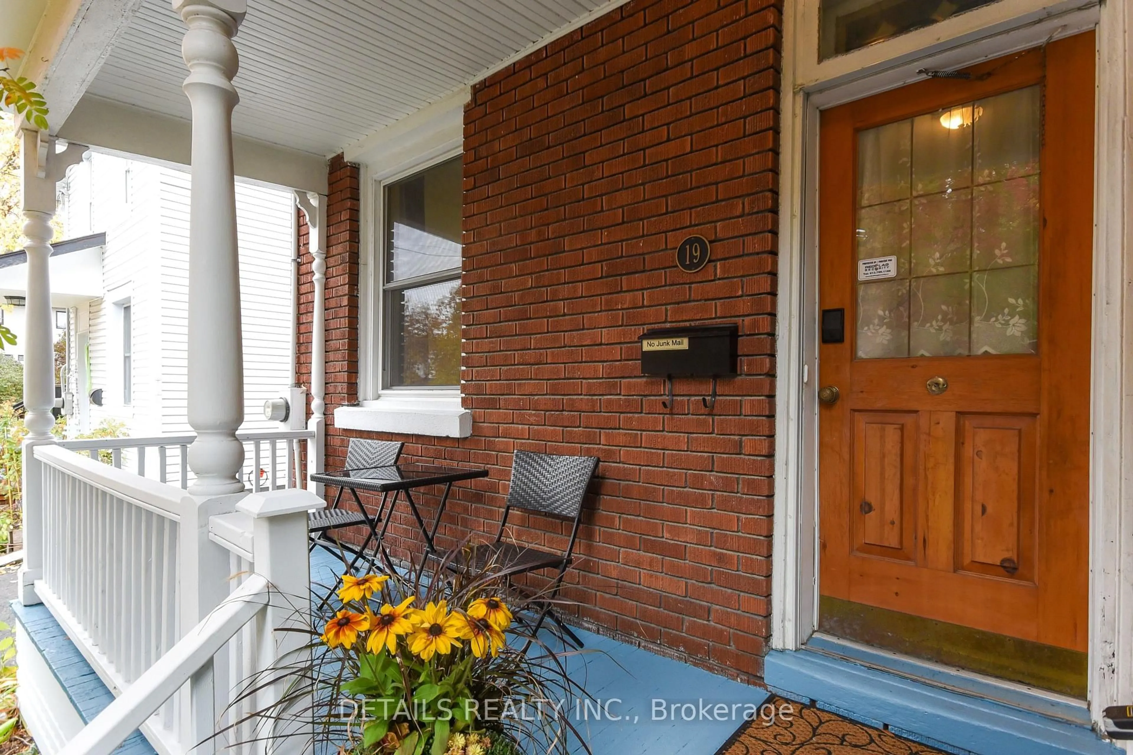 Unknown for 19 Gould St, Ottawa Ontario K1Y 2P1