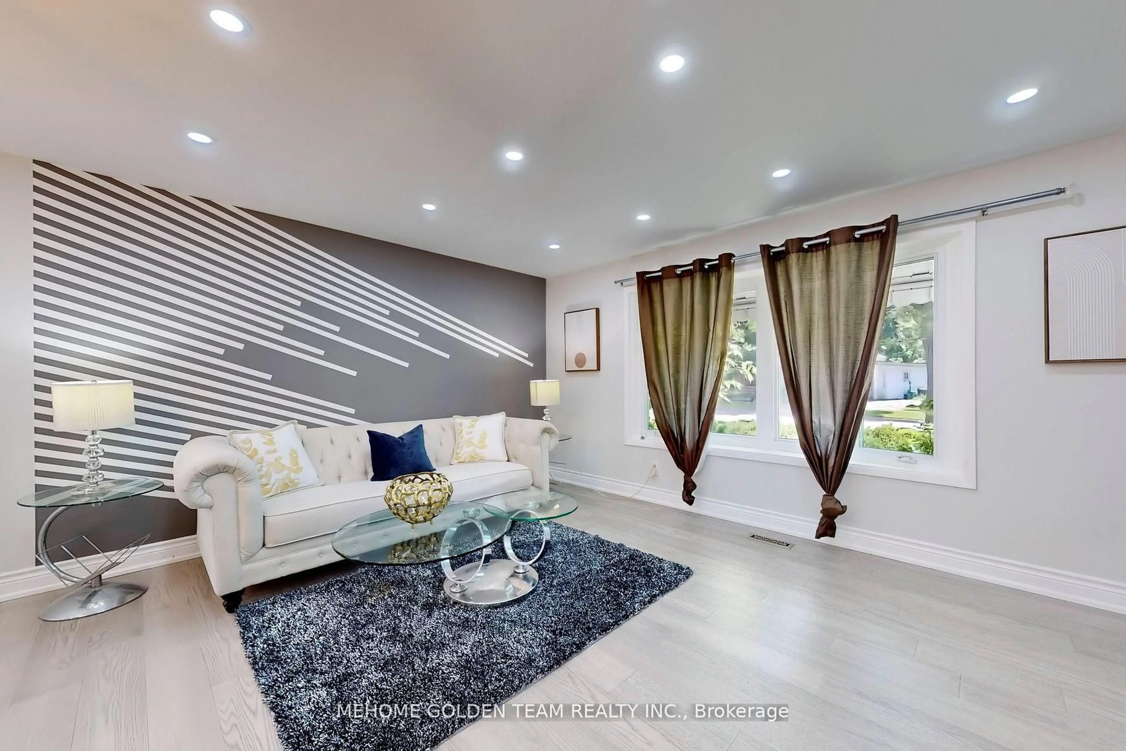 Living room with furniture, unknown for 68 Amos Ave, Waterloo Ontario N2L 5G3