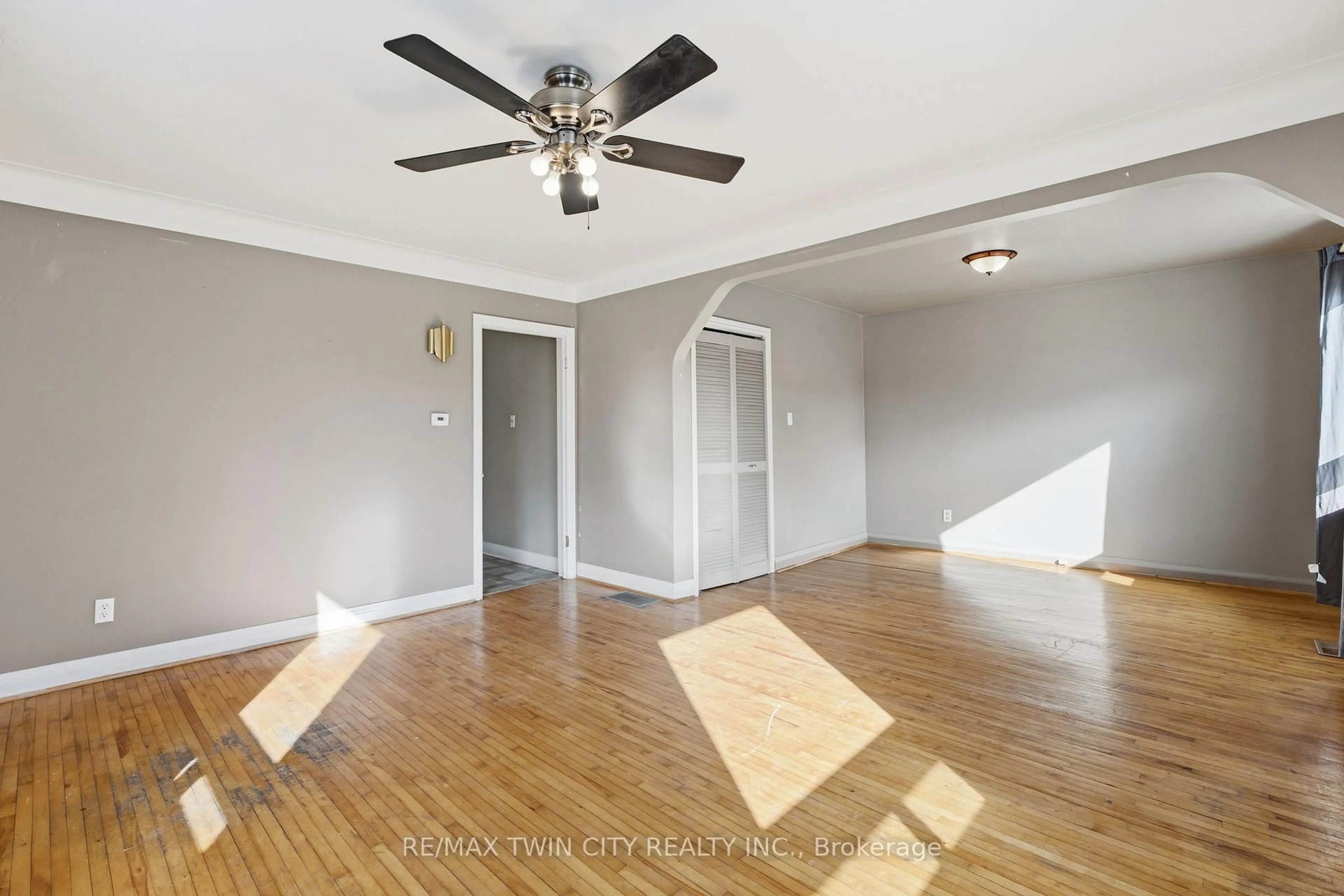 A pic of a room for 35 Edwin St, Brantford Ontario N3T 4B8