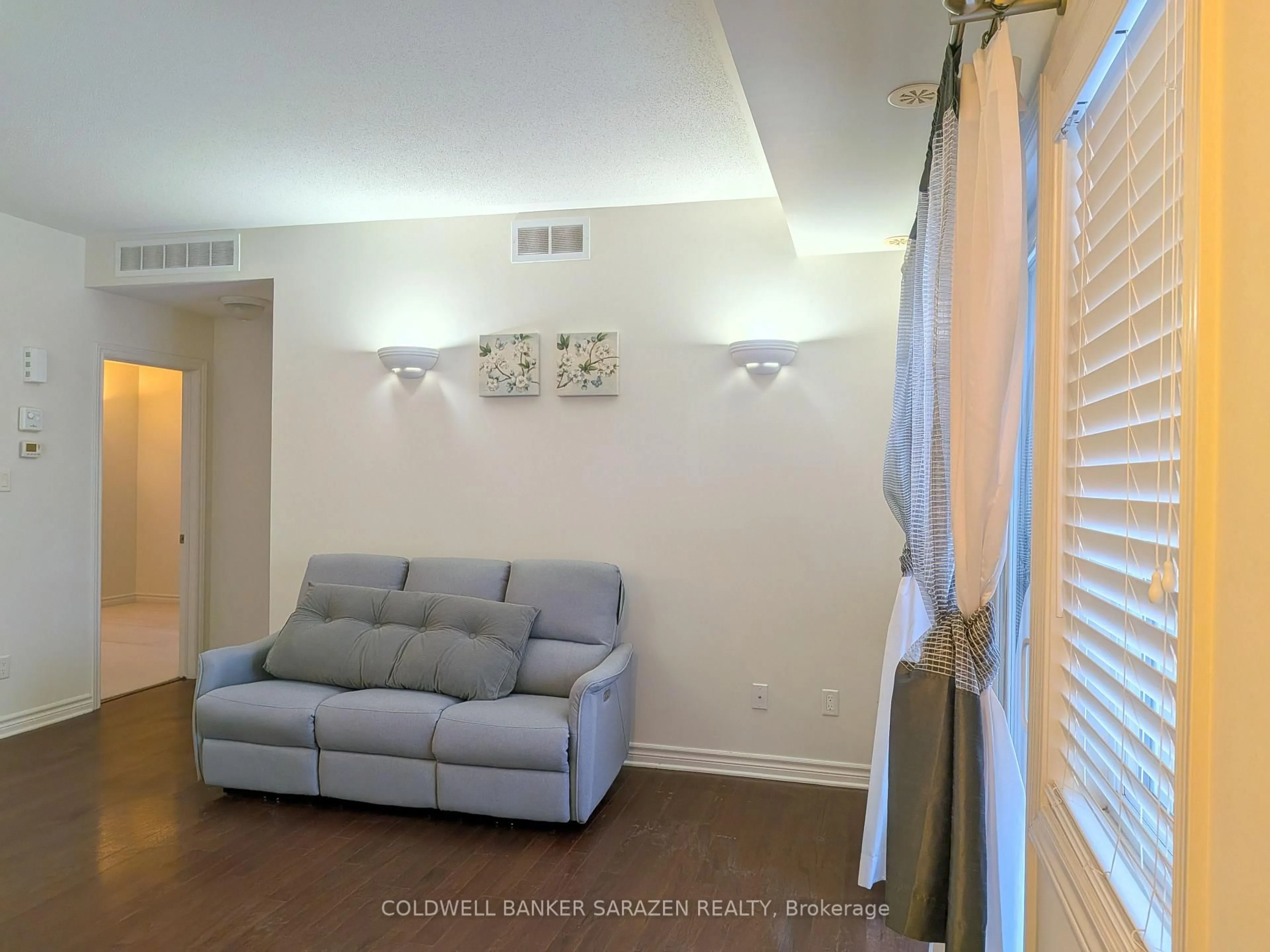 Unknown for 761 cedar creek Dr #K, Ottawa Ontario K1T 0B3