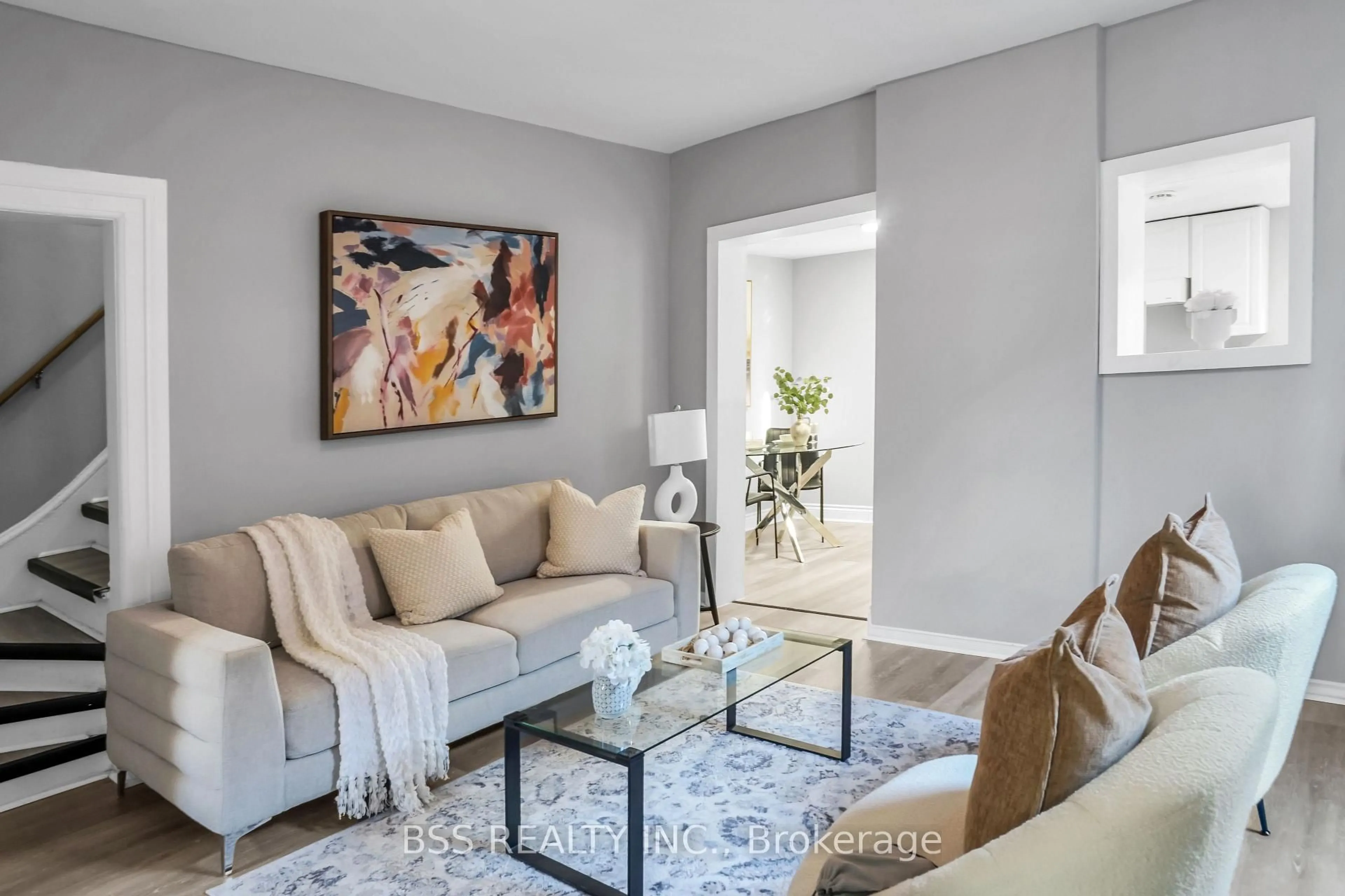 Living room with furniture, unknown for 297 Sherbrooke St, Peterborough Ontario K9J 2N7