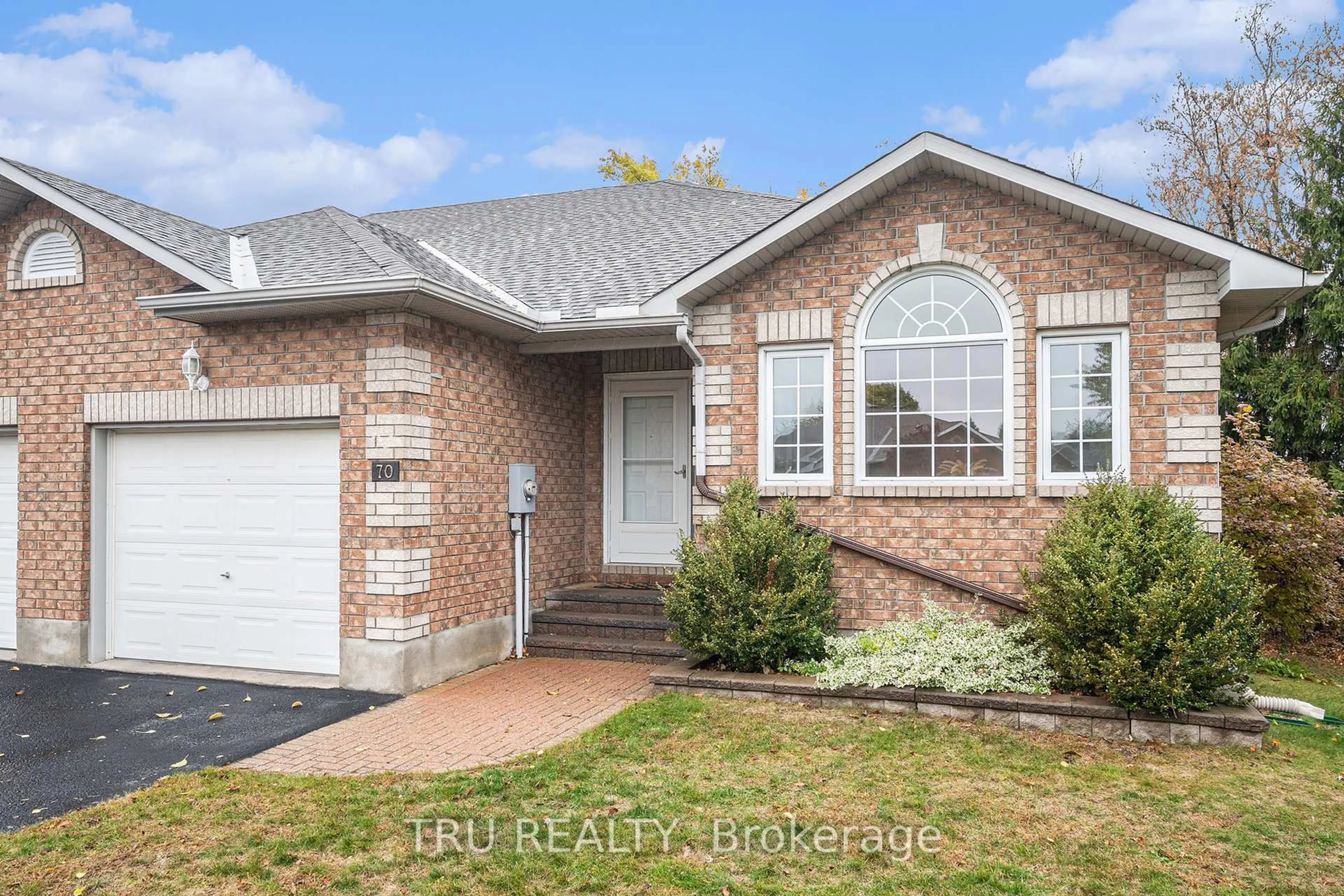 Home with brick exterior material, street for 70 DR. GORDON Cres, North Grenville Ontario K0G 1J0