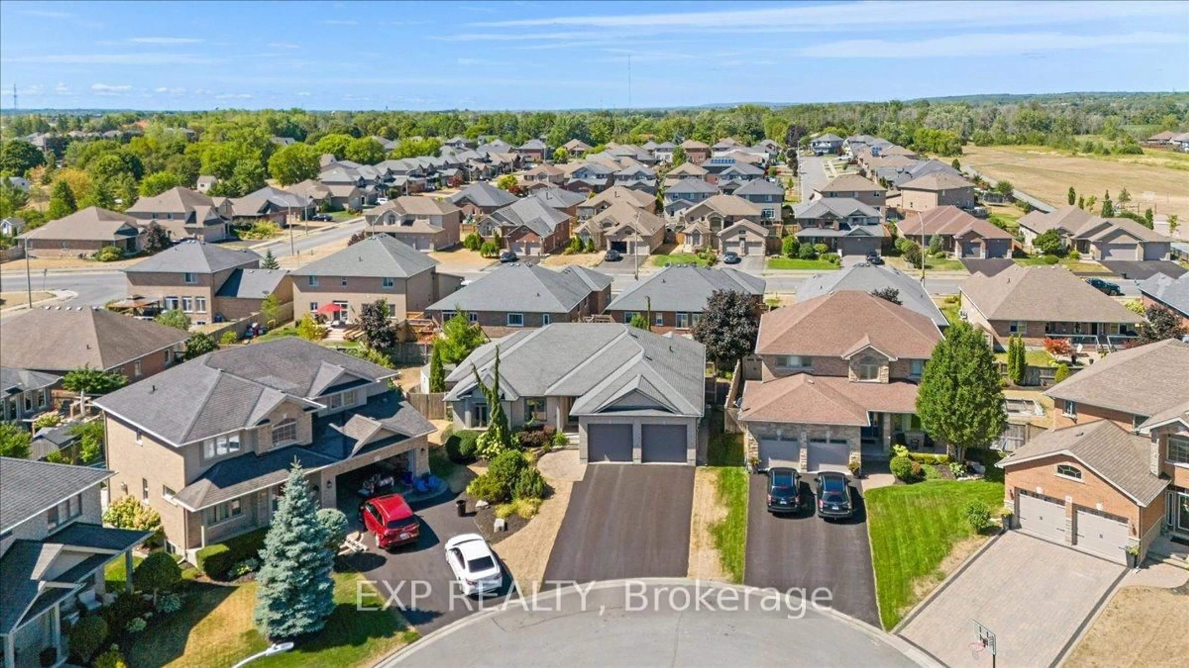 A pic from outside/outdoor area/front of a property/back of a property/a pic from drone, unknown for 79 Hanover Crt, Belleville Ontario K8N 0B1