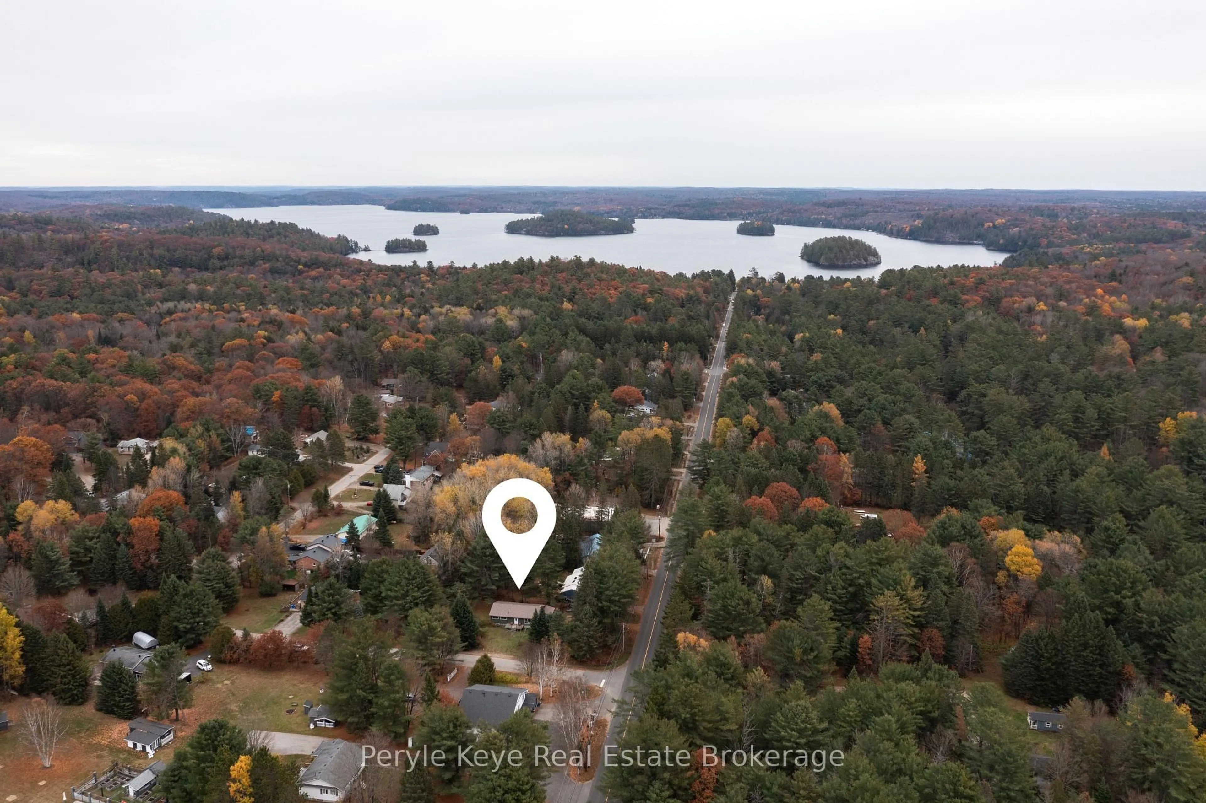 A pic from outside/outdoor area/front of a property/back of a property/a pic from drone, water/lake/river/ocean view for 322 Muskoka 10 Rd, Huntsville Ontario P0B 1L0