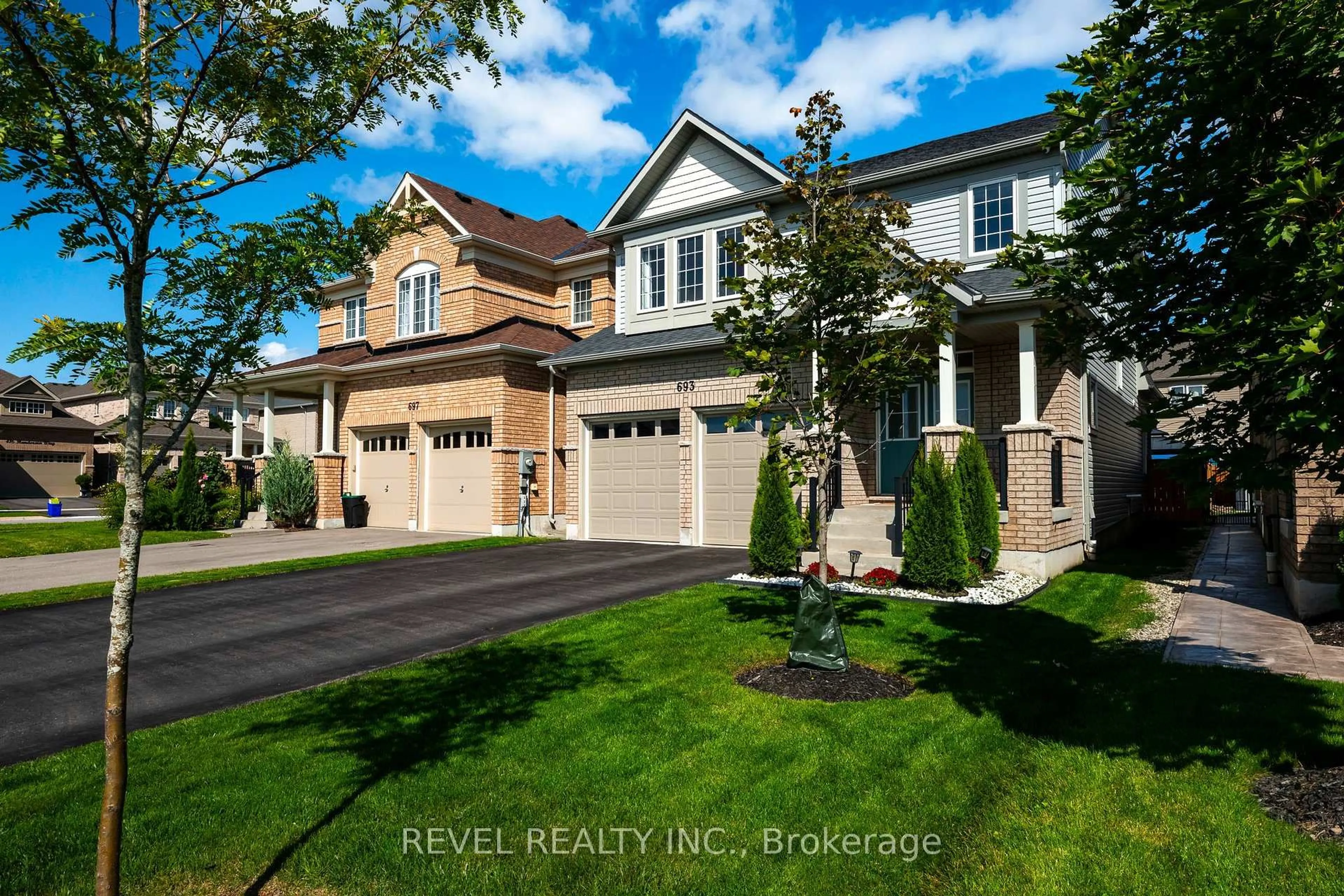 Unknown for 693 Mcmullen St, Shelburne Ontario L9V 3X4