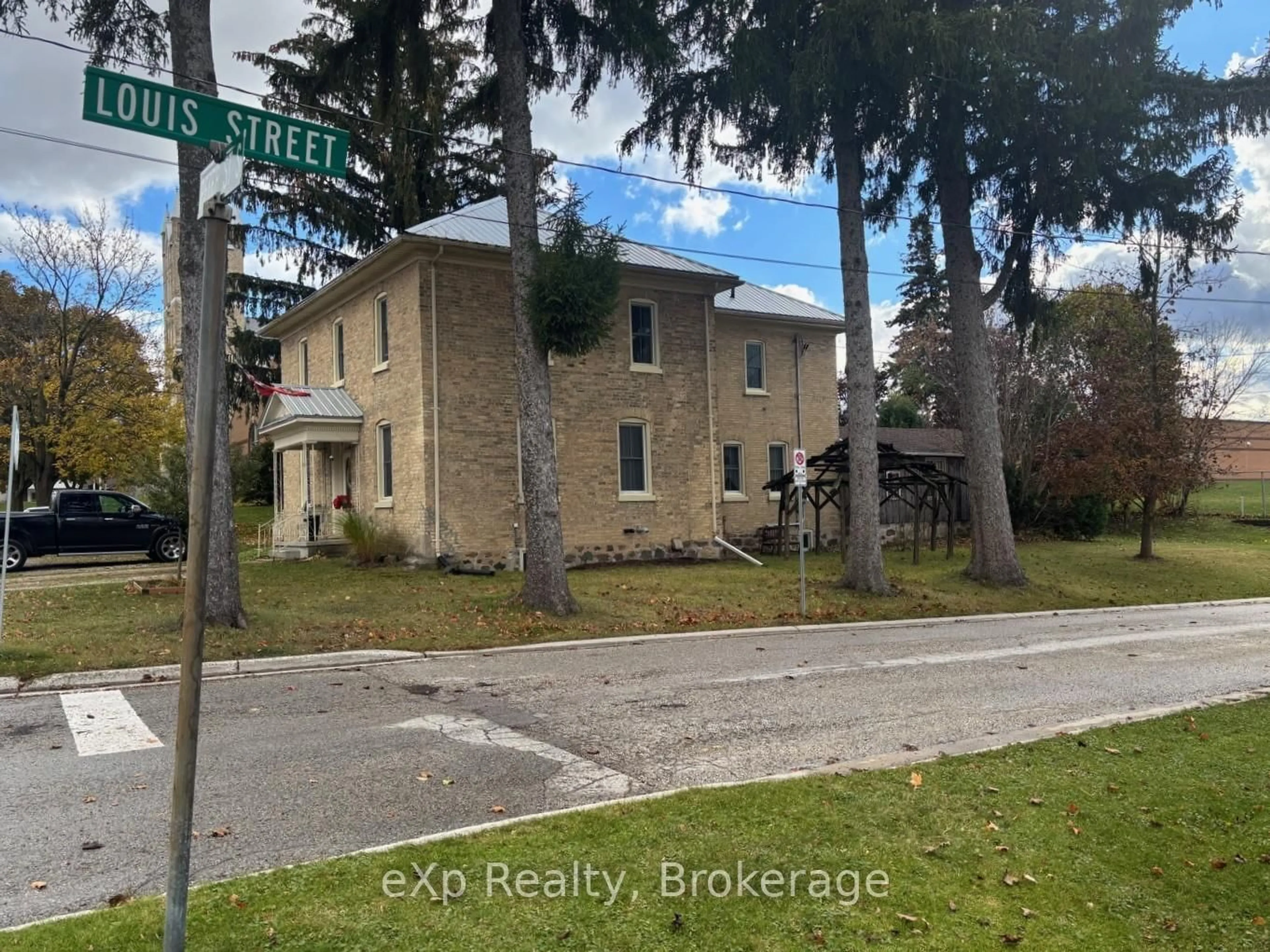 A pic from outside/outdoor area/front of a property/back of a property/a pic from drone, street for 16 Peter St, South Bruce Ontario N0G 2J0