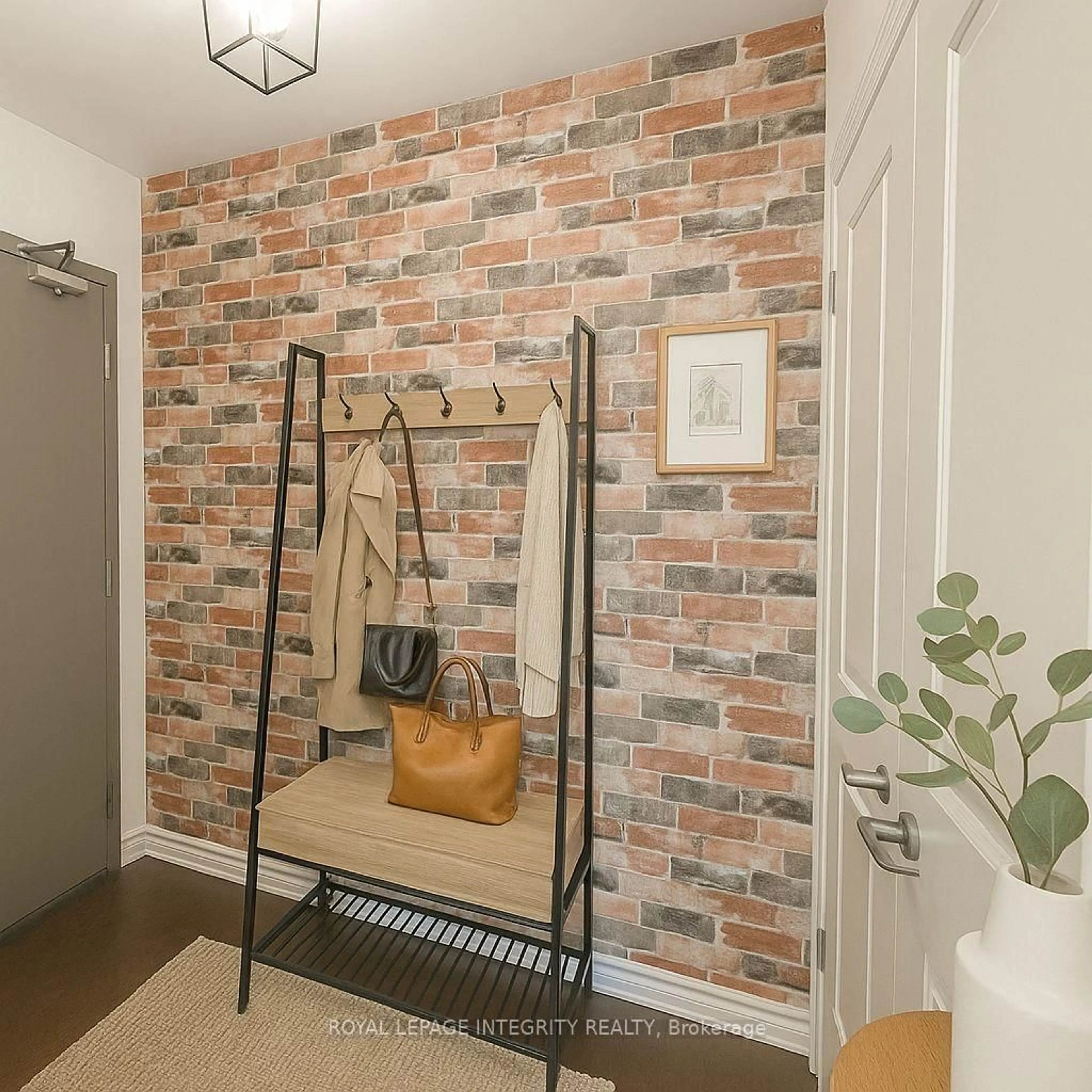 Indoor entryway for 3684 Fallowfield Rd #213, Ottawa Ontario K2J 4H3