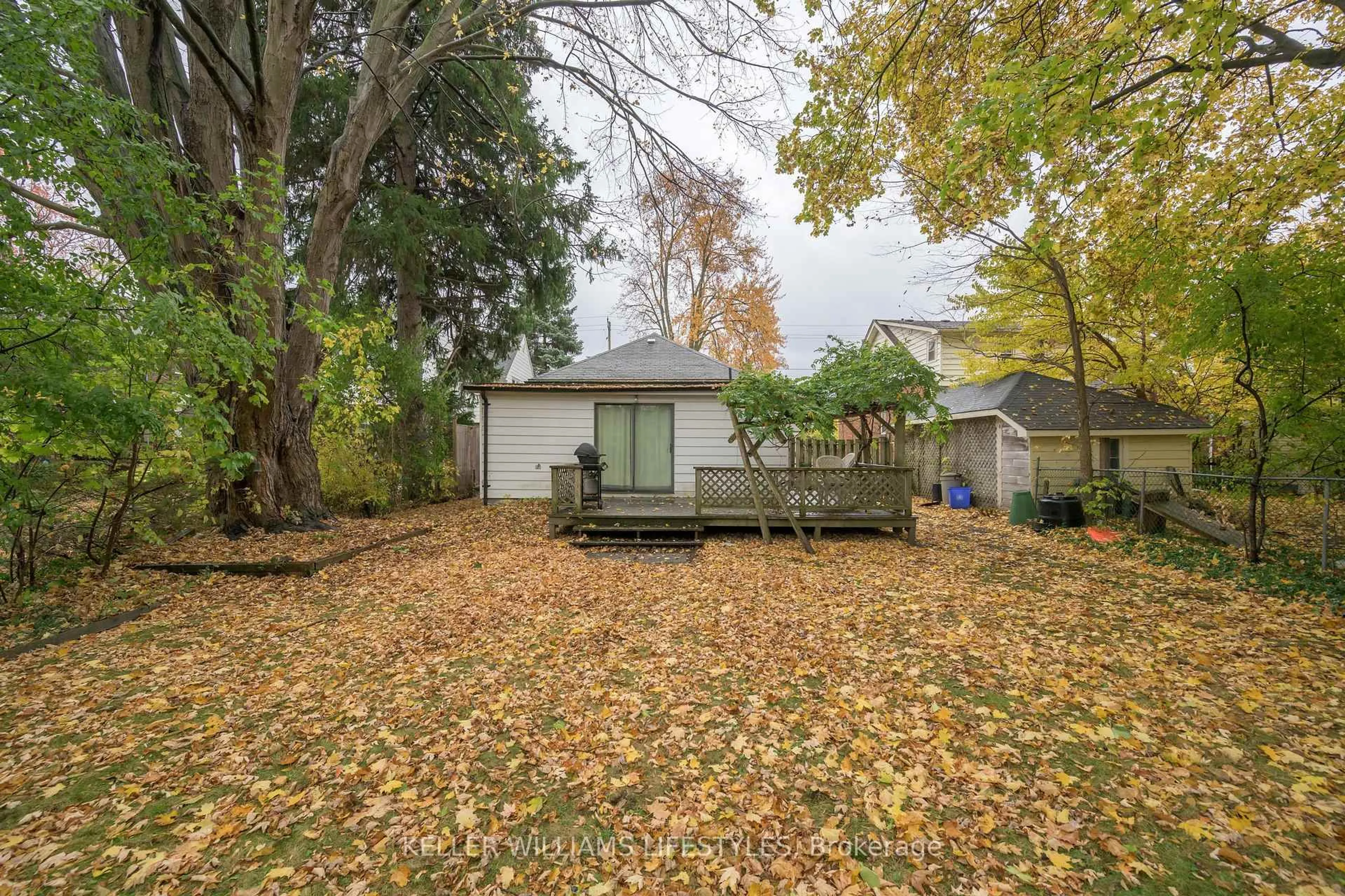 Unknown for 316 Cheapside St, London East Ontario N6A 2A6