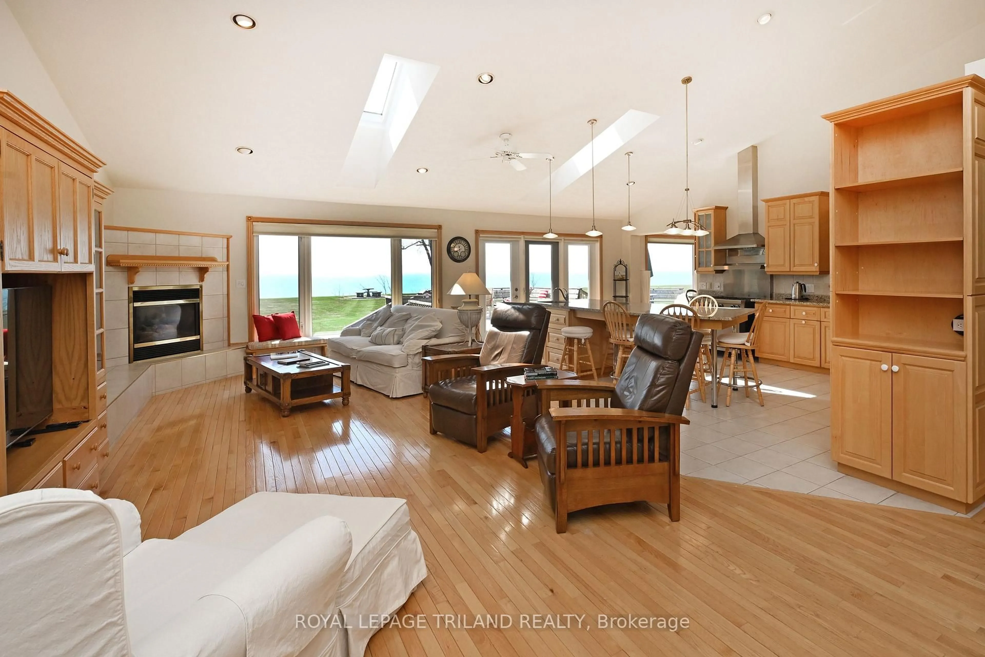 Living room with furniture, unknown for 7154 Talbot Tr, Chatham-Kent Ontario N0P 1A0