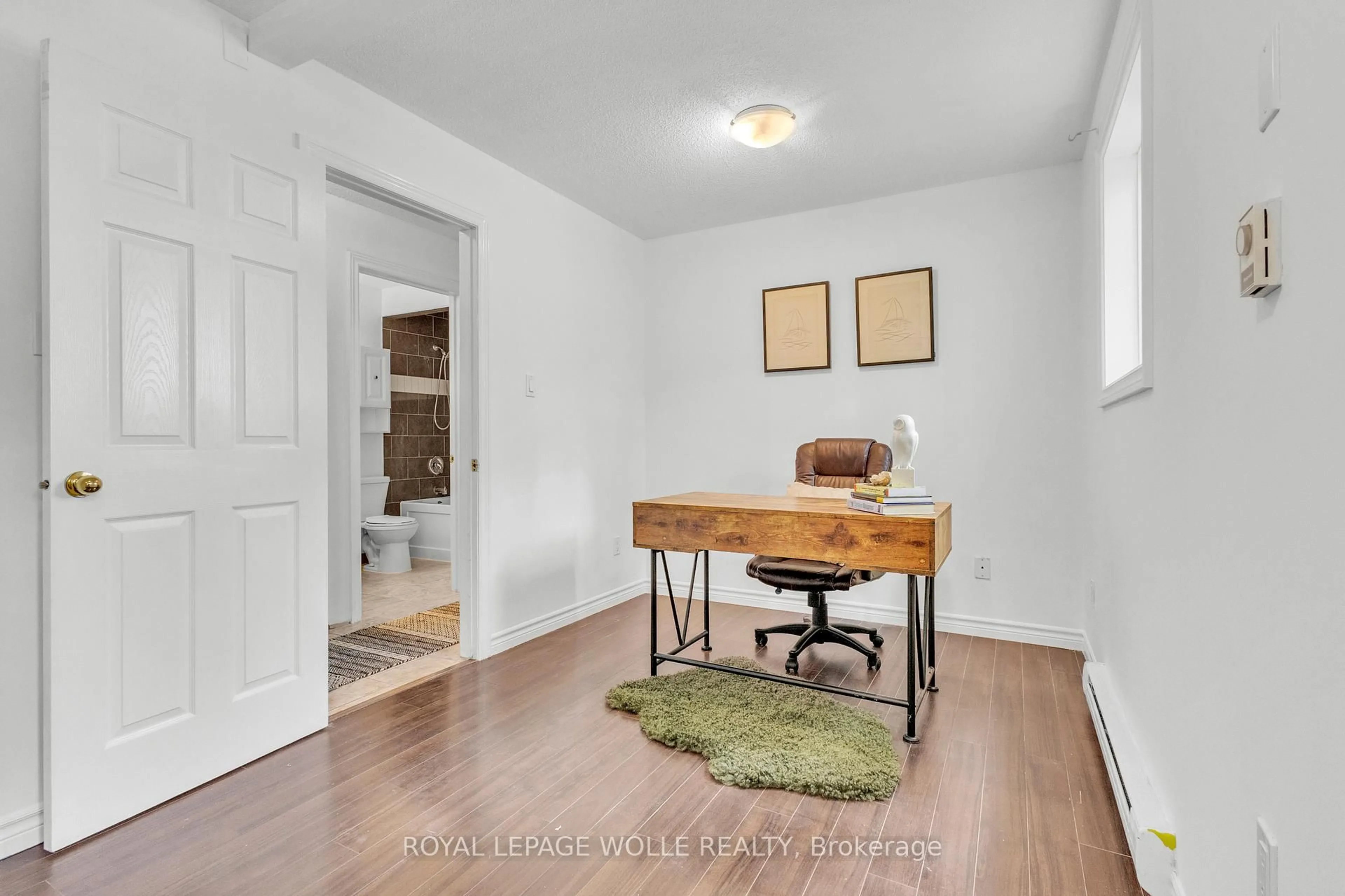 A pic of a room for 119 Cedar St #7, Kitchener Ontario N2G 3L6