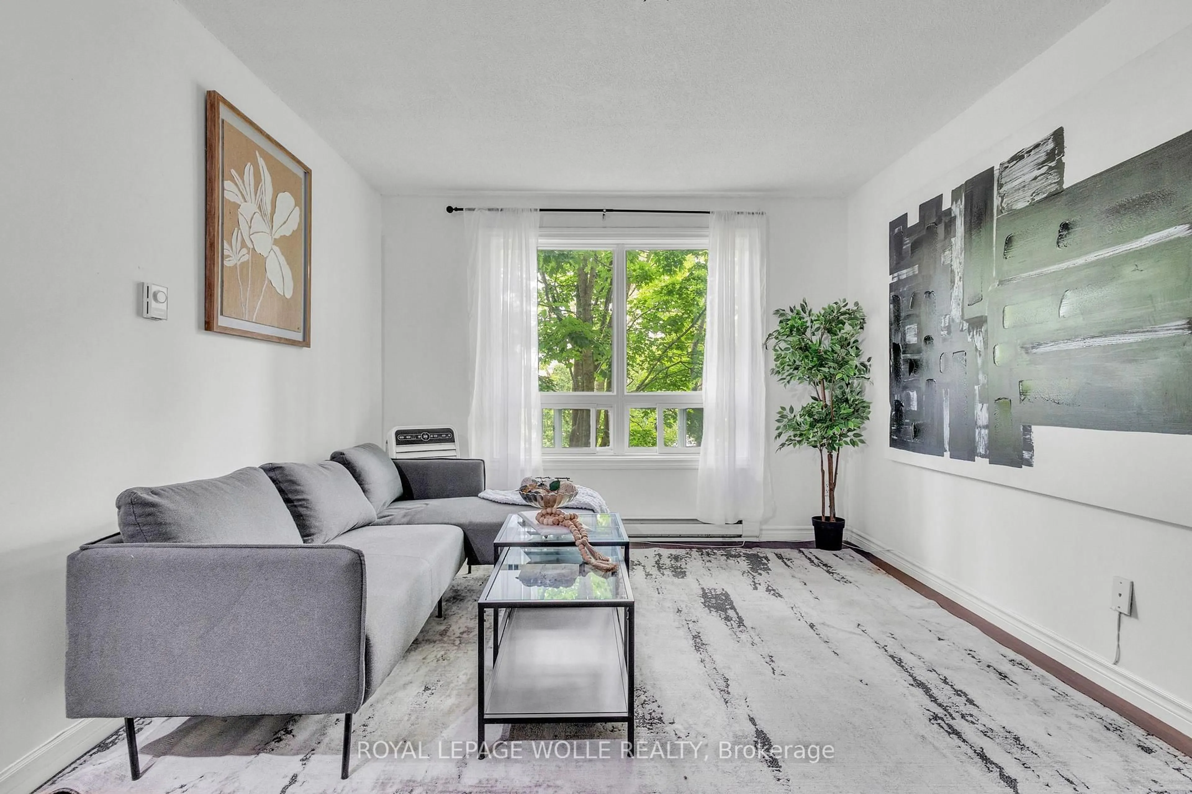 Living room with furniture, unknown for 119 Cedar St #7, Kitchener Ontario N2G 3L6