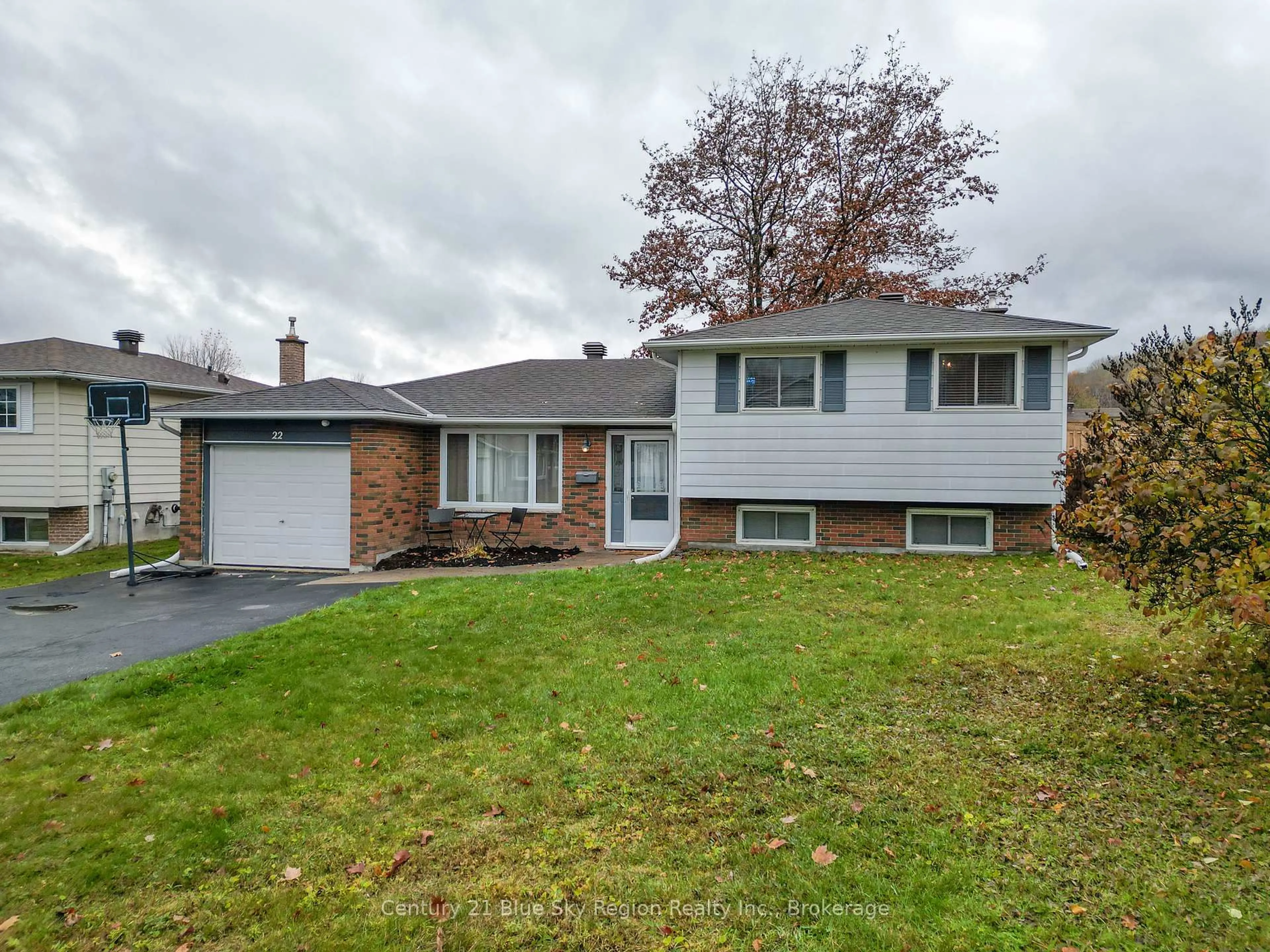 Unknown for 22 Kathryn Cres, North Bay Ontario P1B 8P4