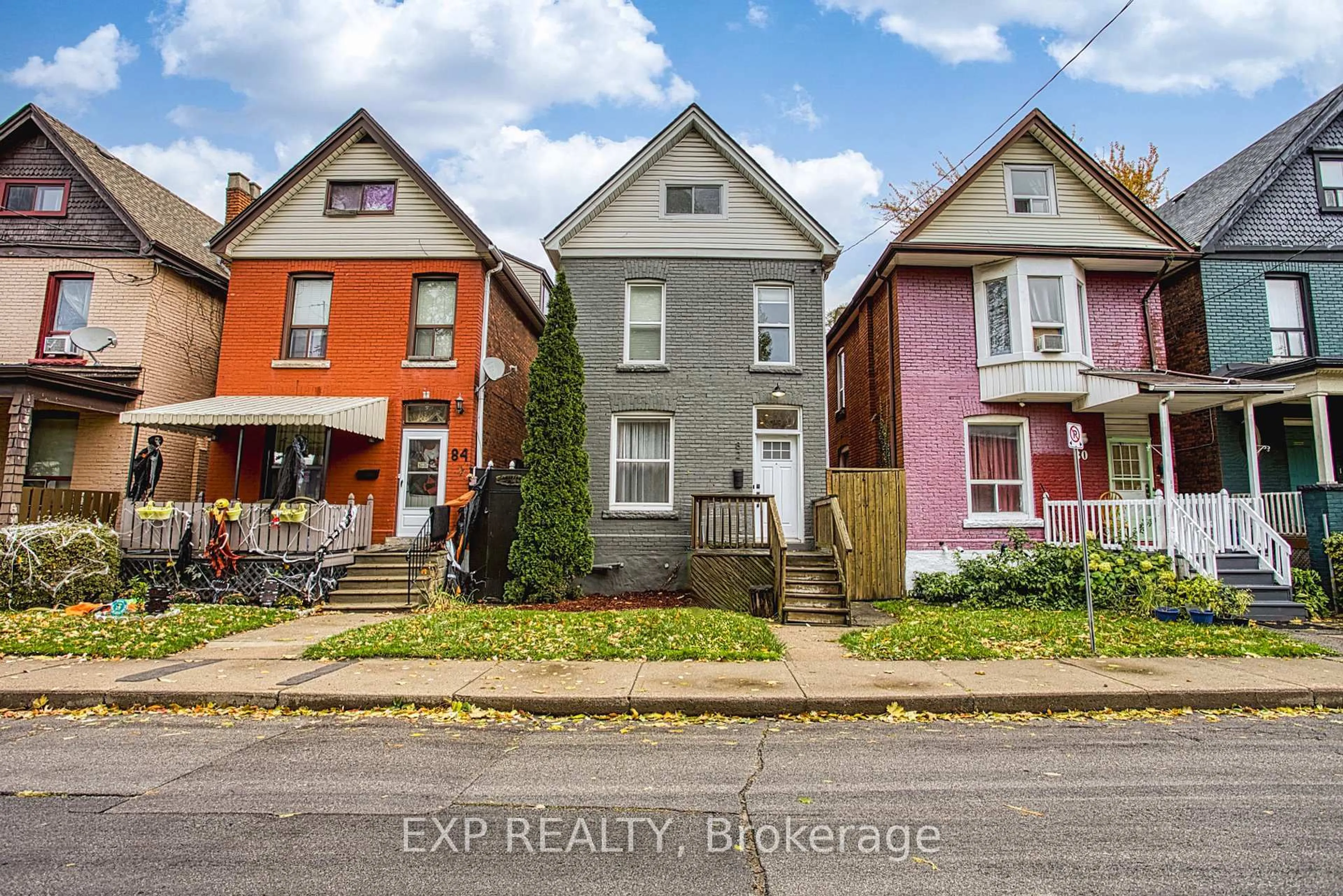 Unknown for 82 Ashley St, Hamilton Ontario L8L 5T1