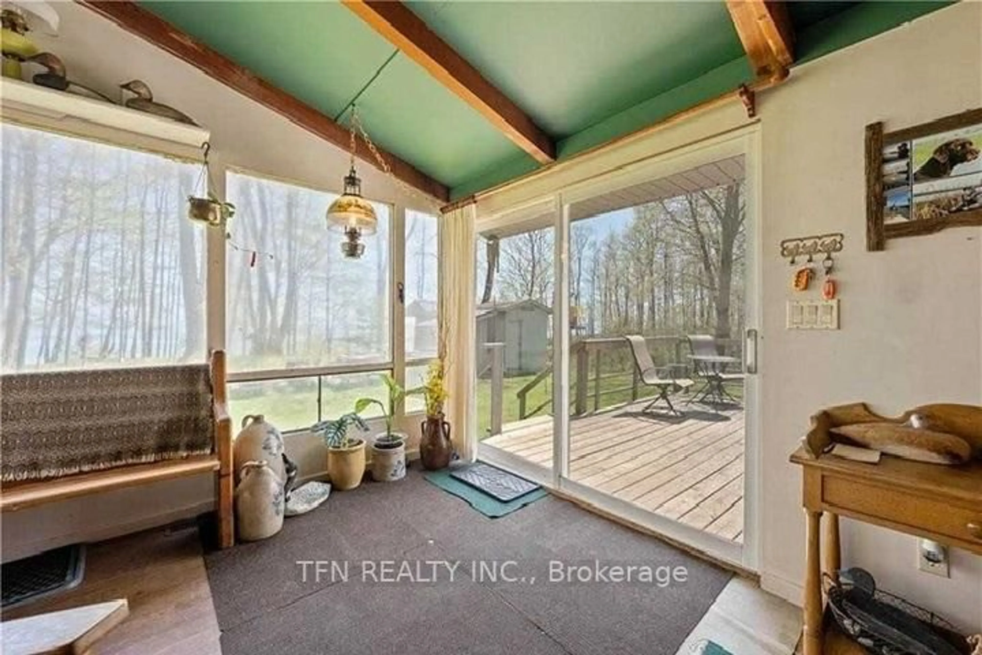 Indoor entryway for 2740 Front Rd, Norfolk Ontario N0E 1W0