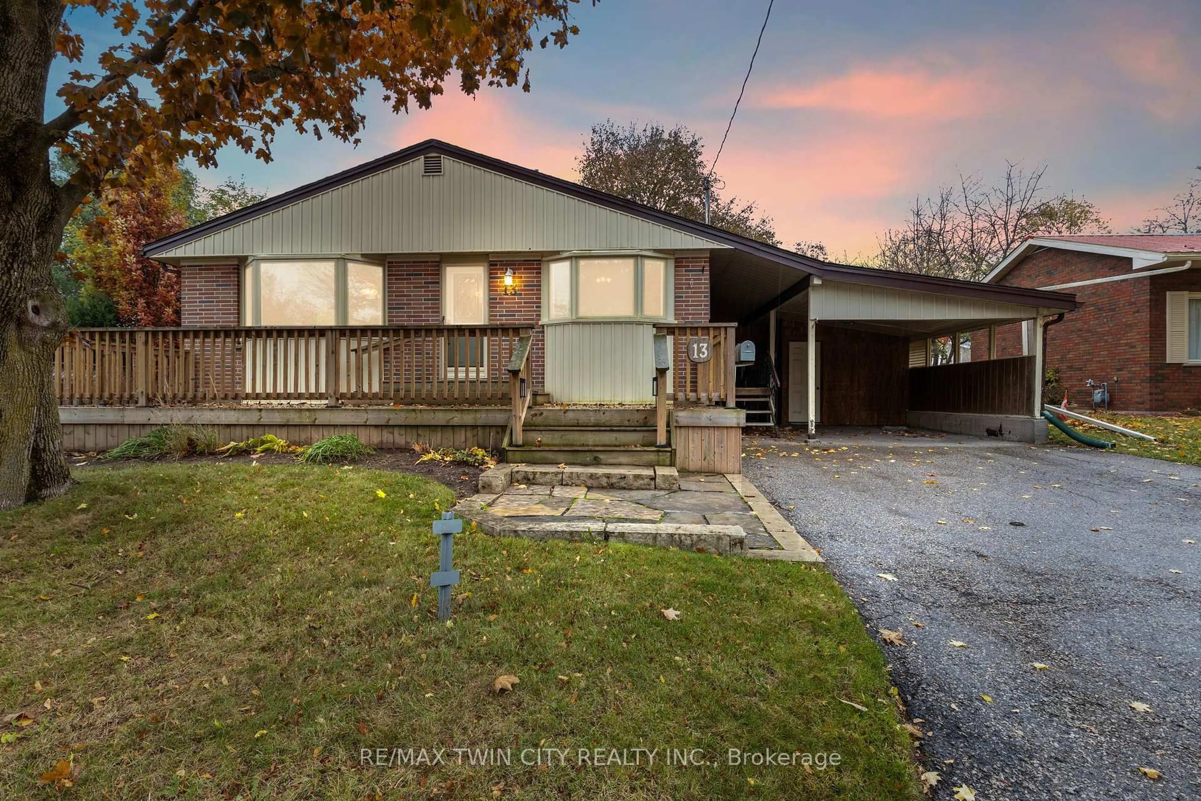 A pic from outside/outdoor area/front of a property/back of a property/a pic from drone, street for 13 Spencer St, Brant Ontario N3L 1W3