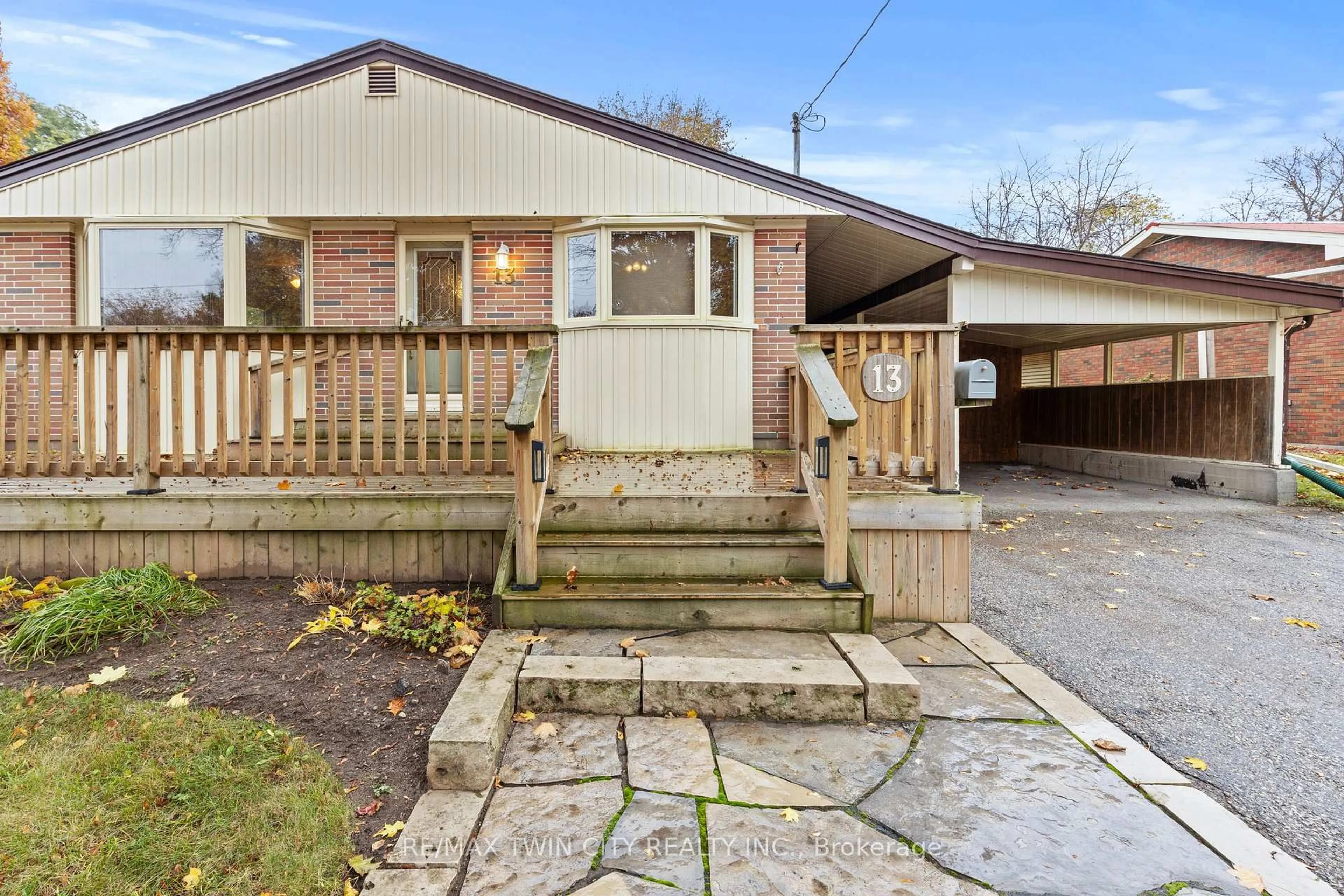 Patio, street for 13 Spencer St, Brant Ontario N3L 1W3